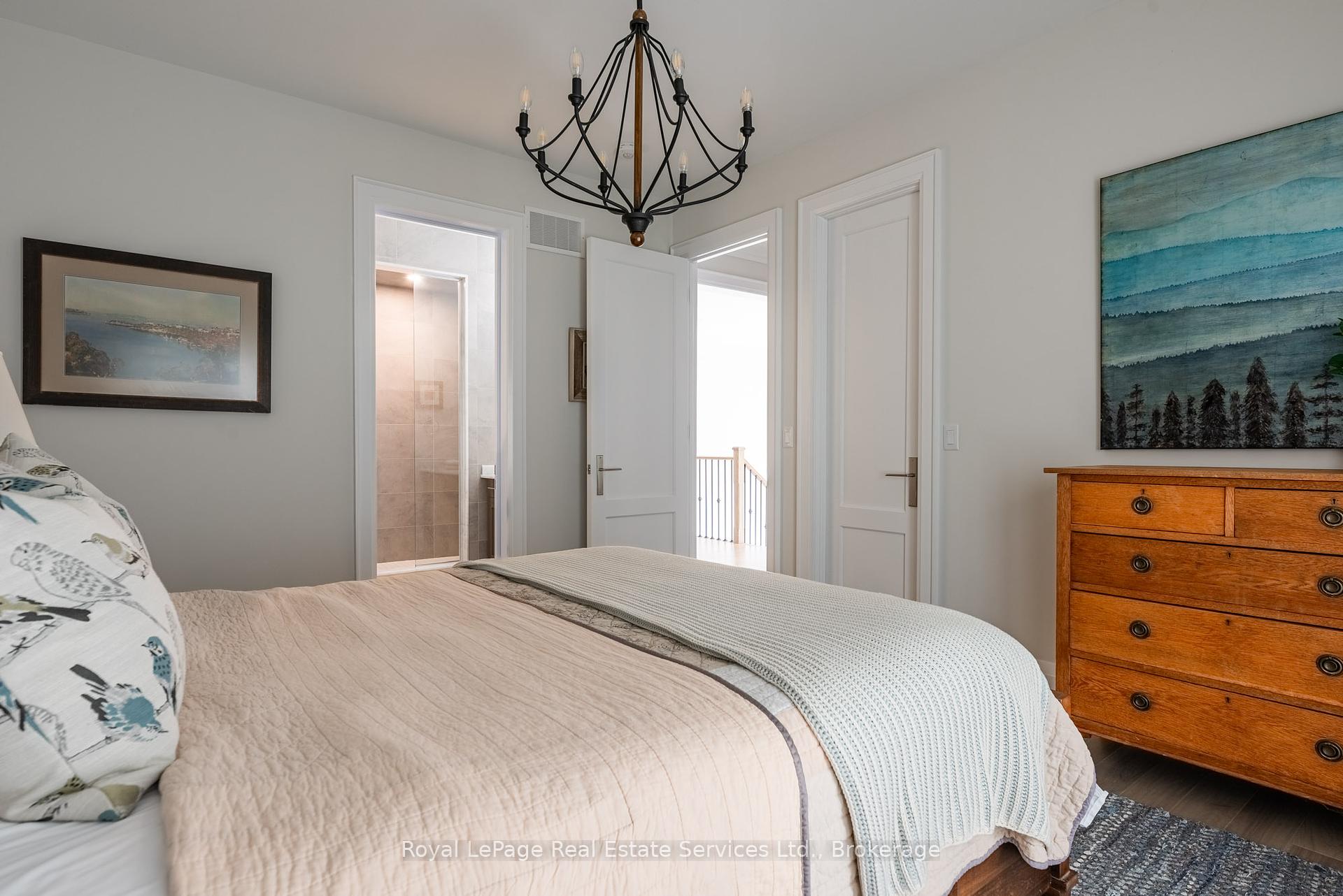 215 Prince George Crescent