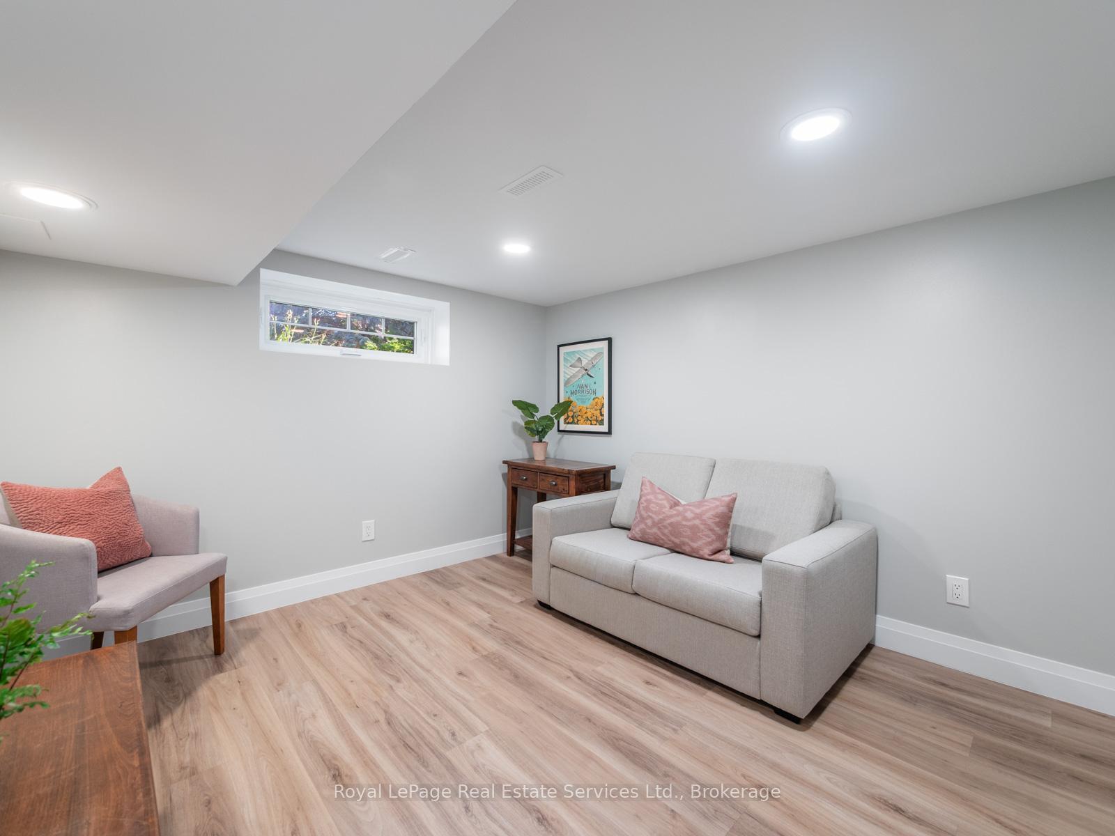 247 Allan Street