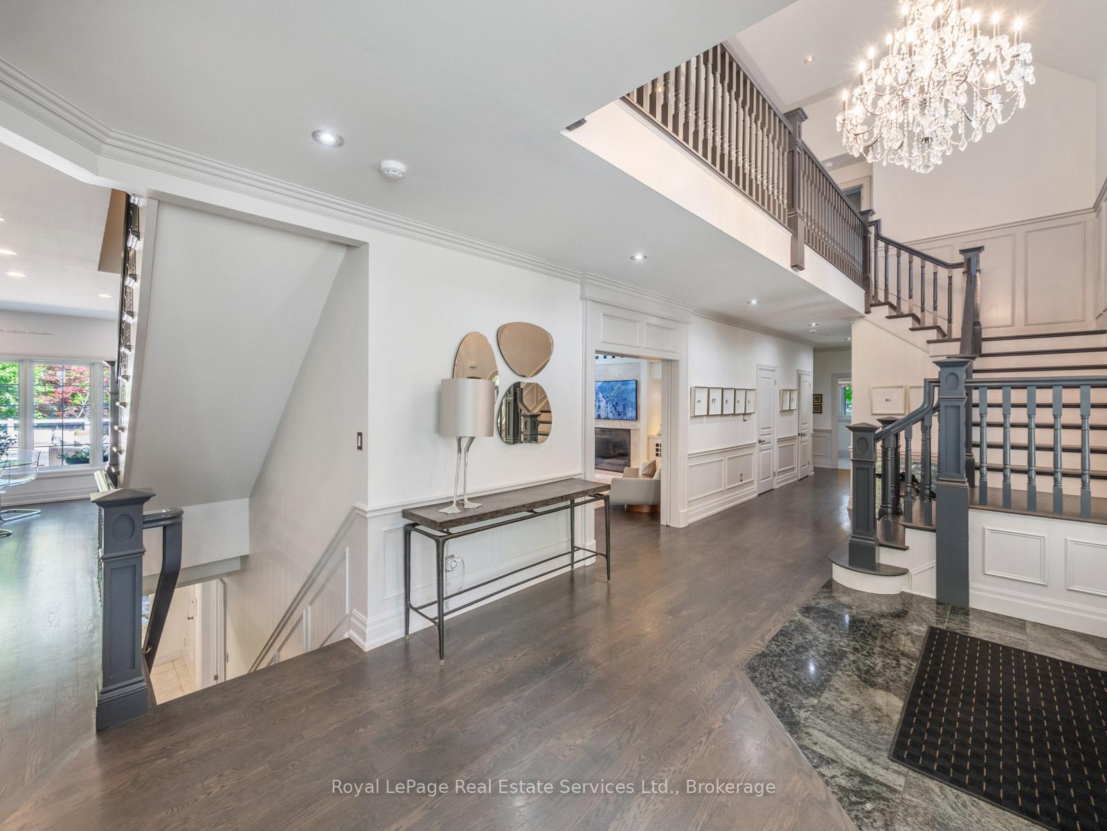 235 LAKEWOOD Drive