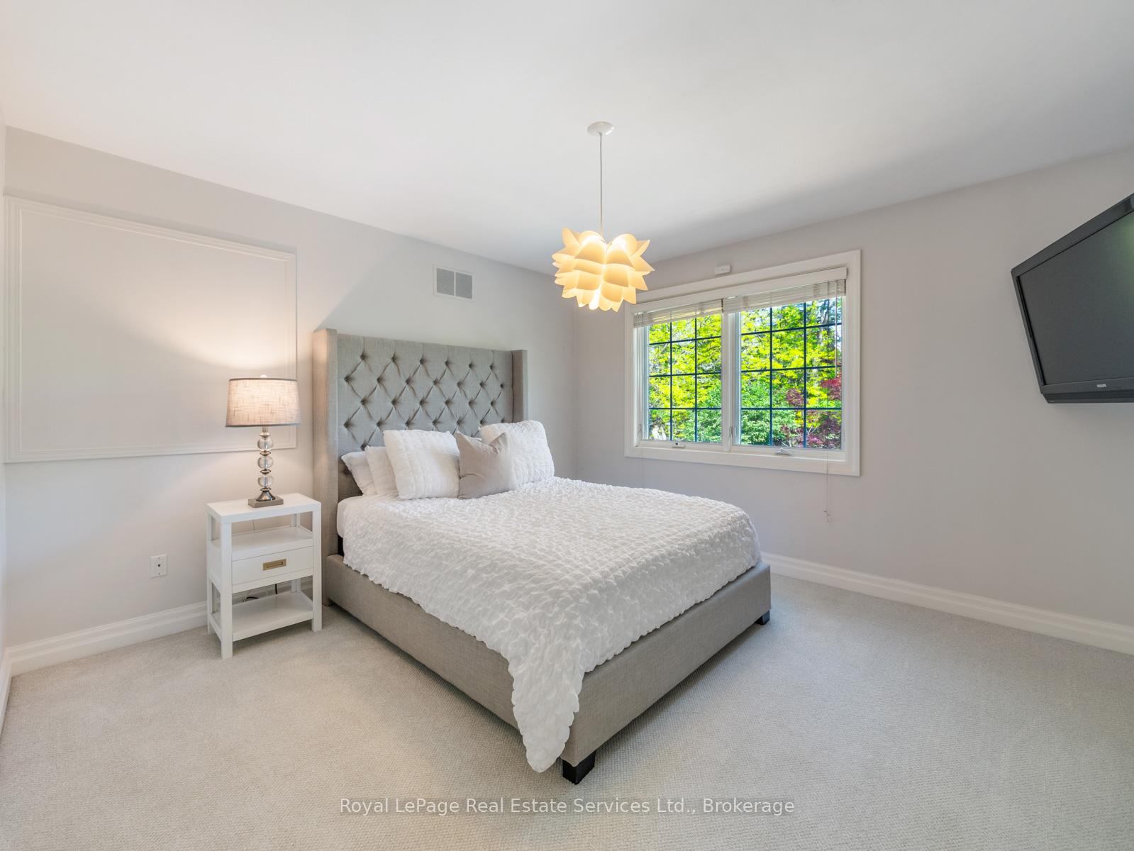 235 LAKEWOOD Drive