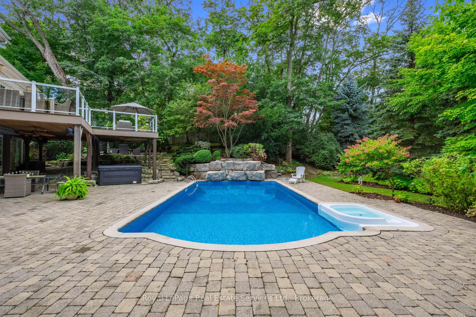 235 LAKEWOOD Drive