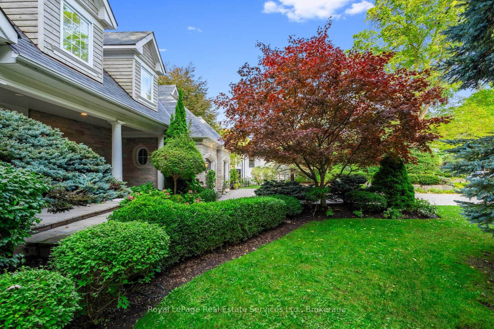 235 LAKEWOOD Drive