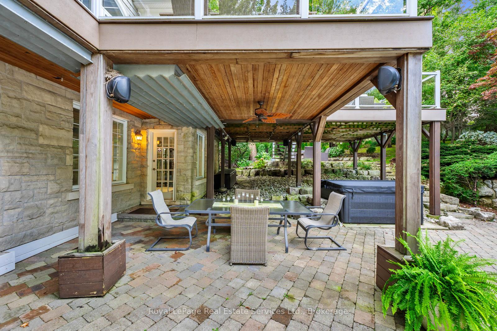 235 LAKEWOOD Drive