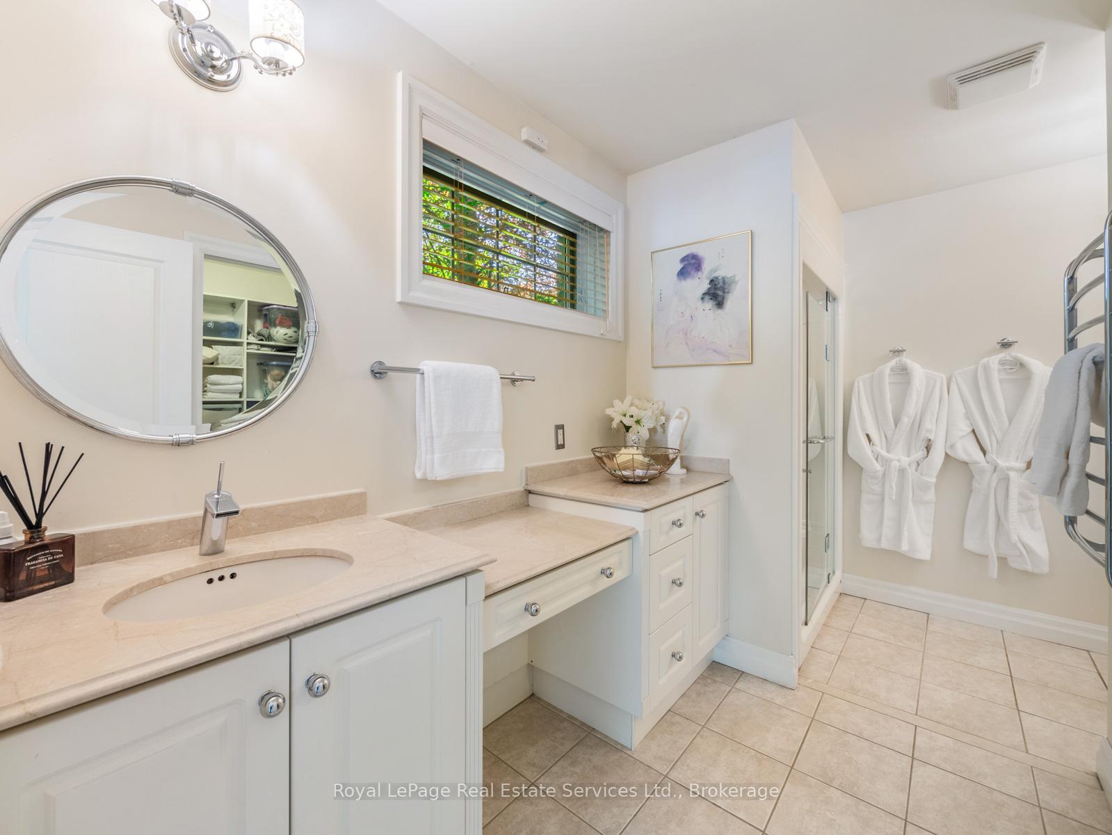 235 LAKEWOOD Drive