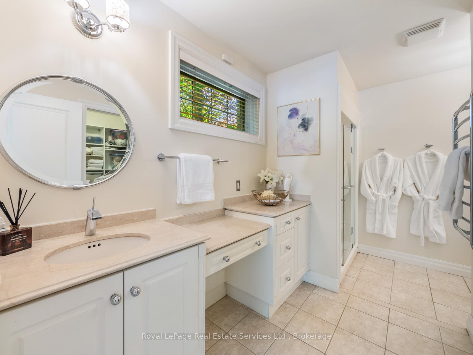 235 LAKEWOOD Drive