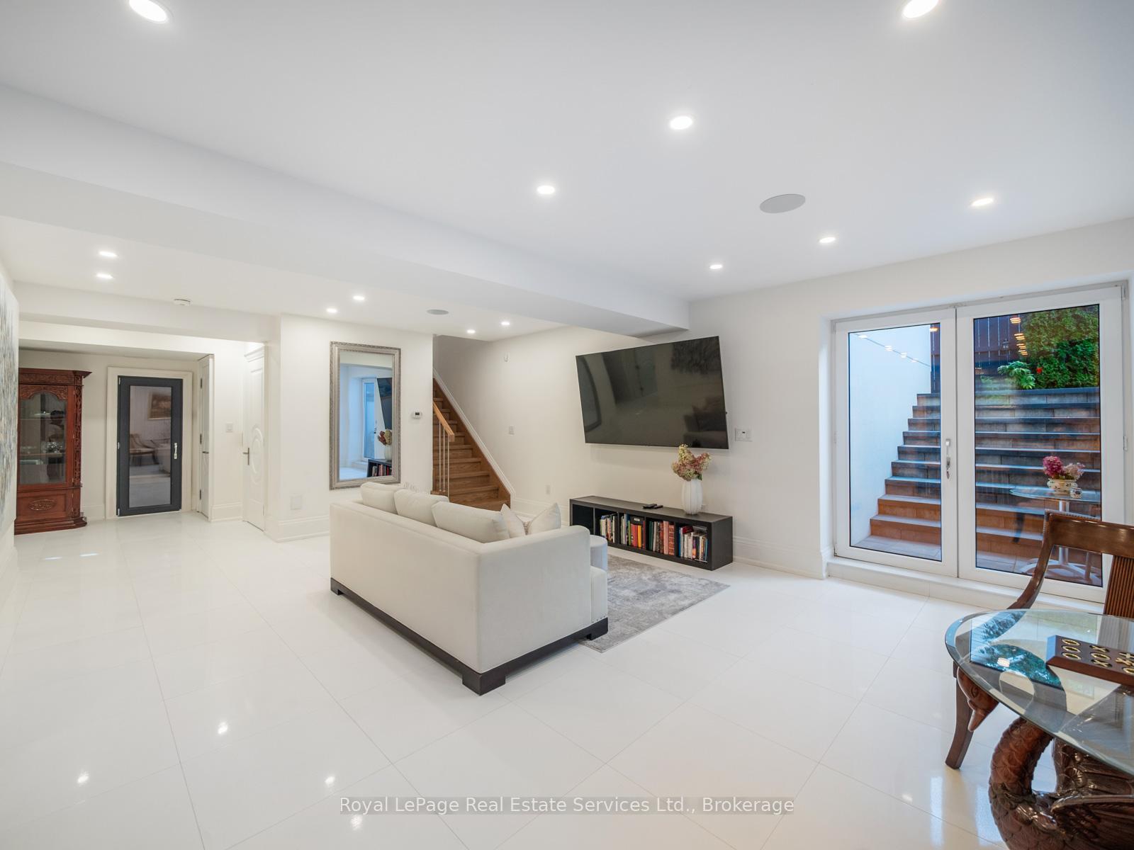 36 Anderson Street