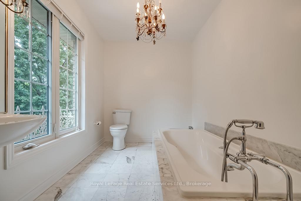 3286 Shelburne Place
