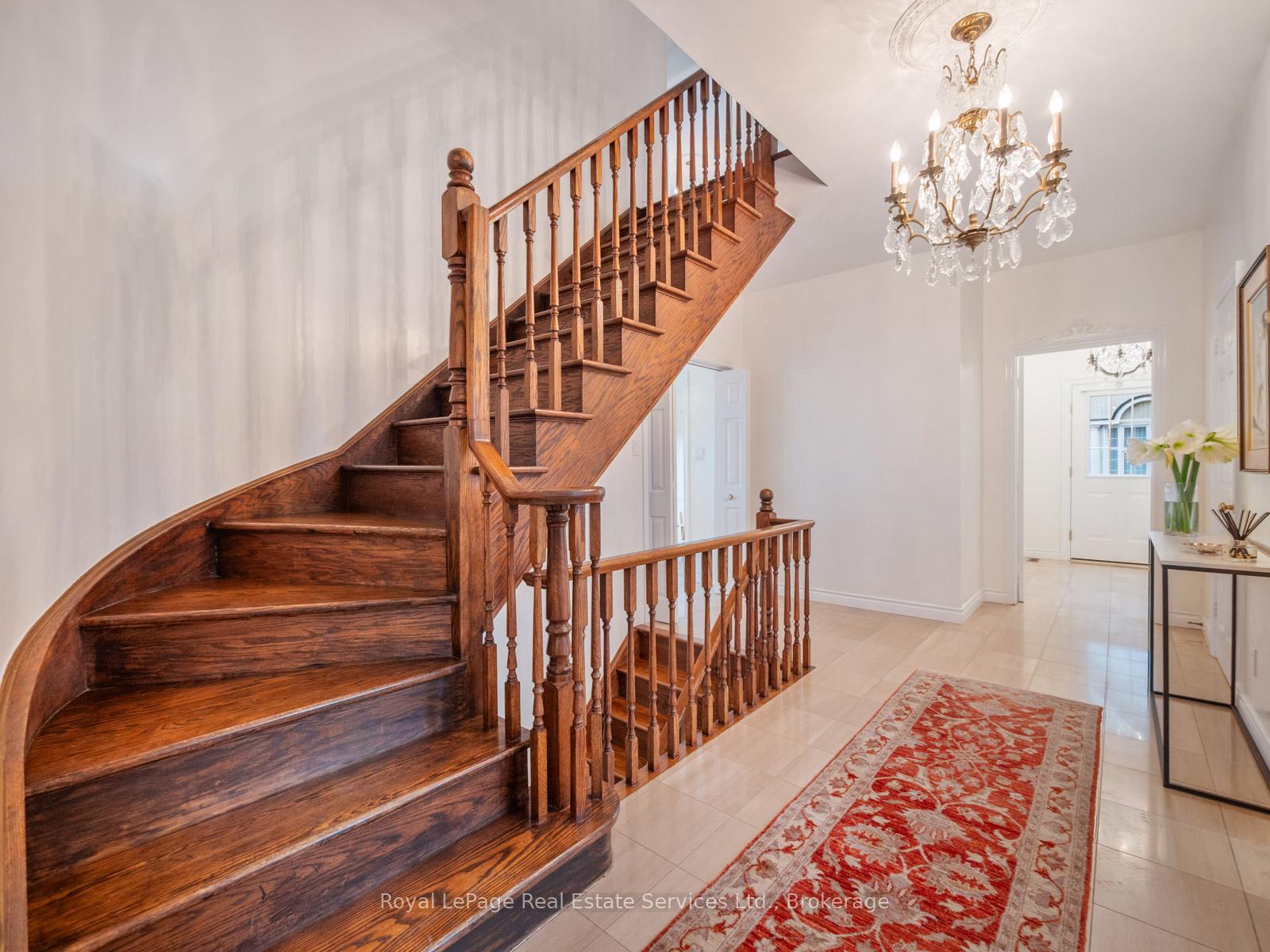 3286 Shelburne Place