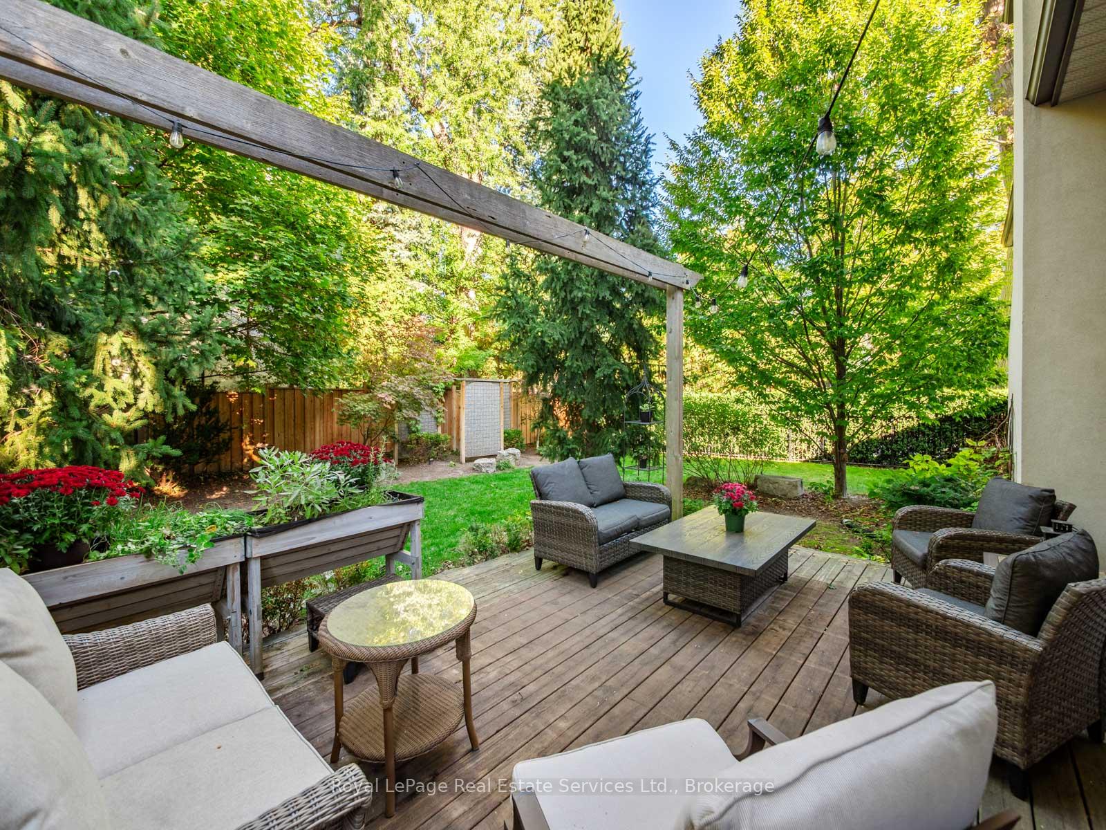 295 Maple Avenue