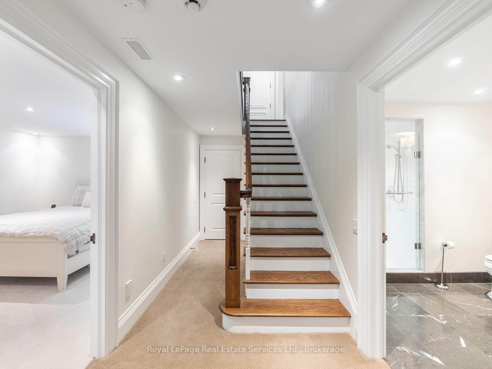 295 Maple Avenue