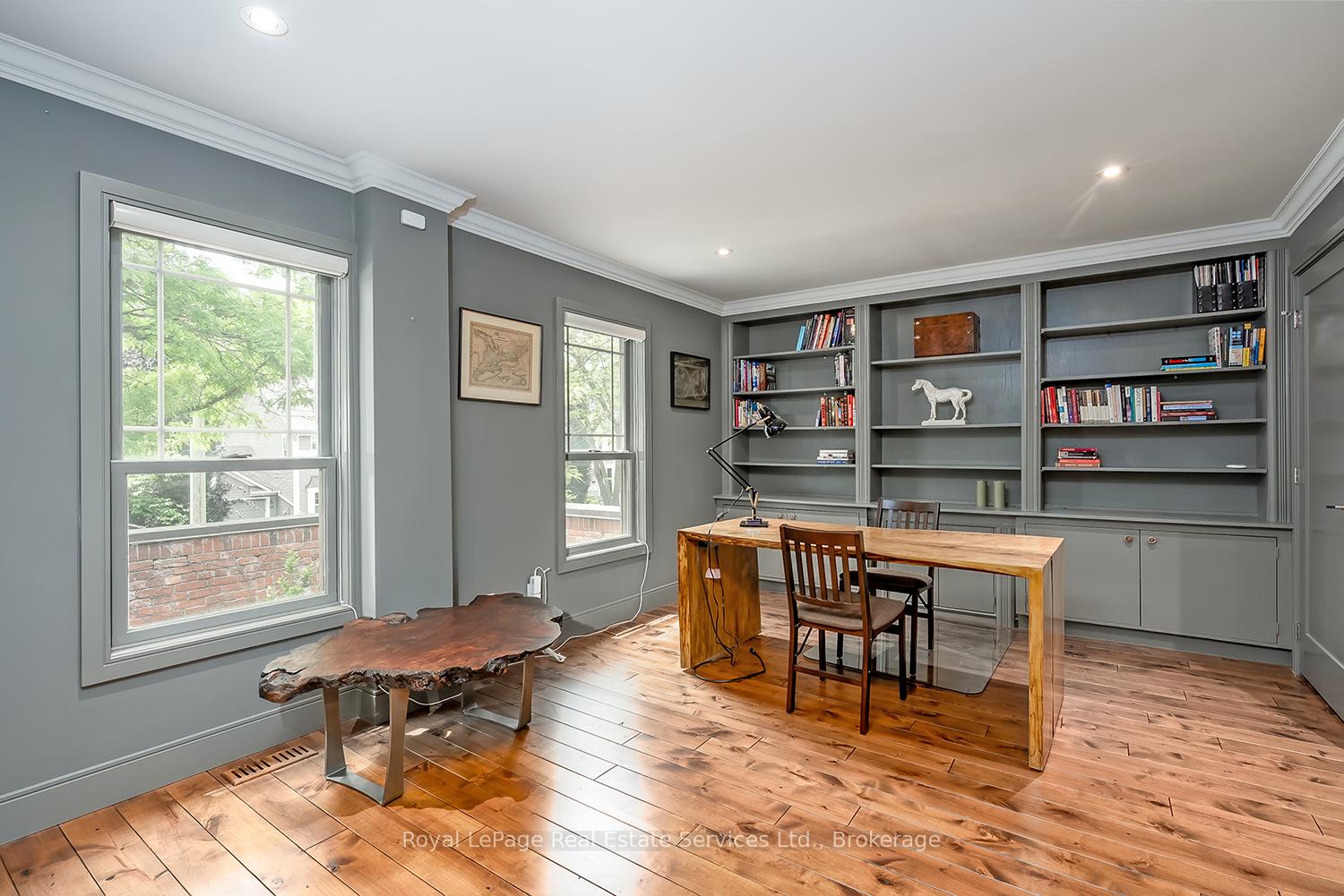 53 Forsythe Street, Oakville