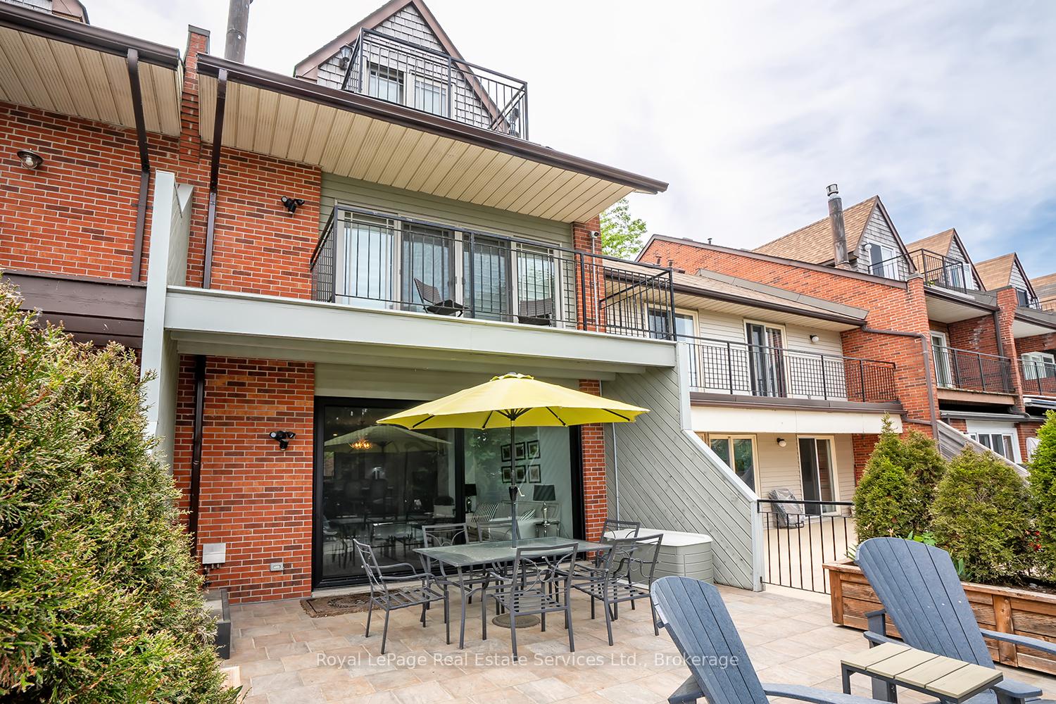 53 Forsythe Street, Oakville