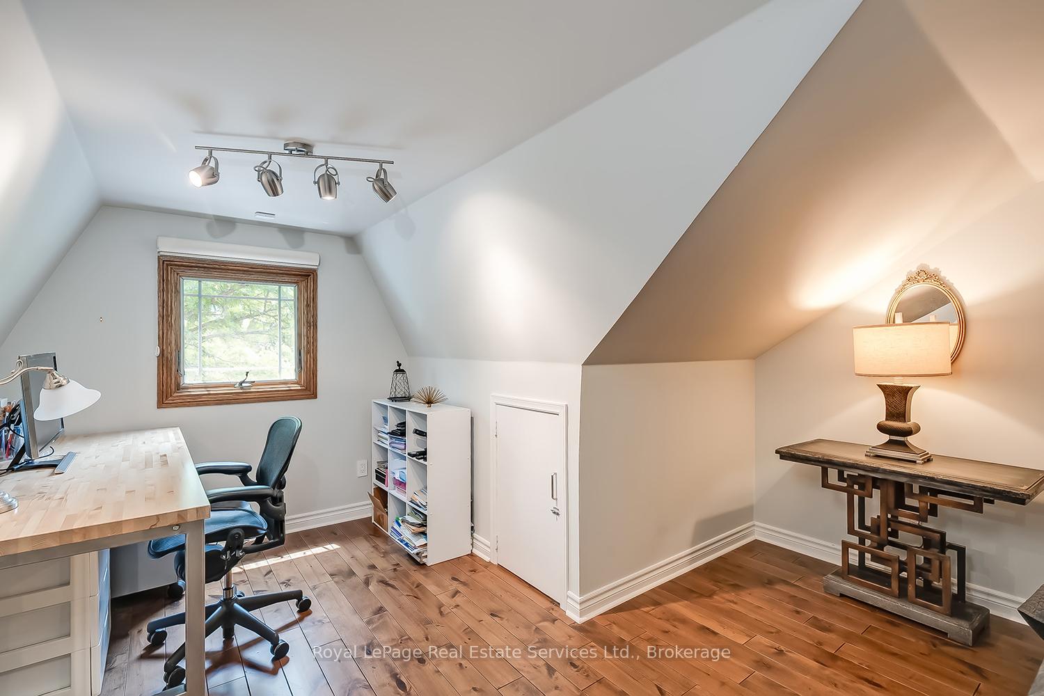 53 Forsythe Street, Oakville