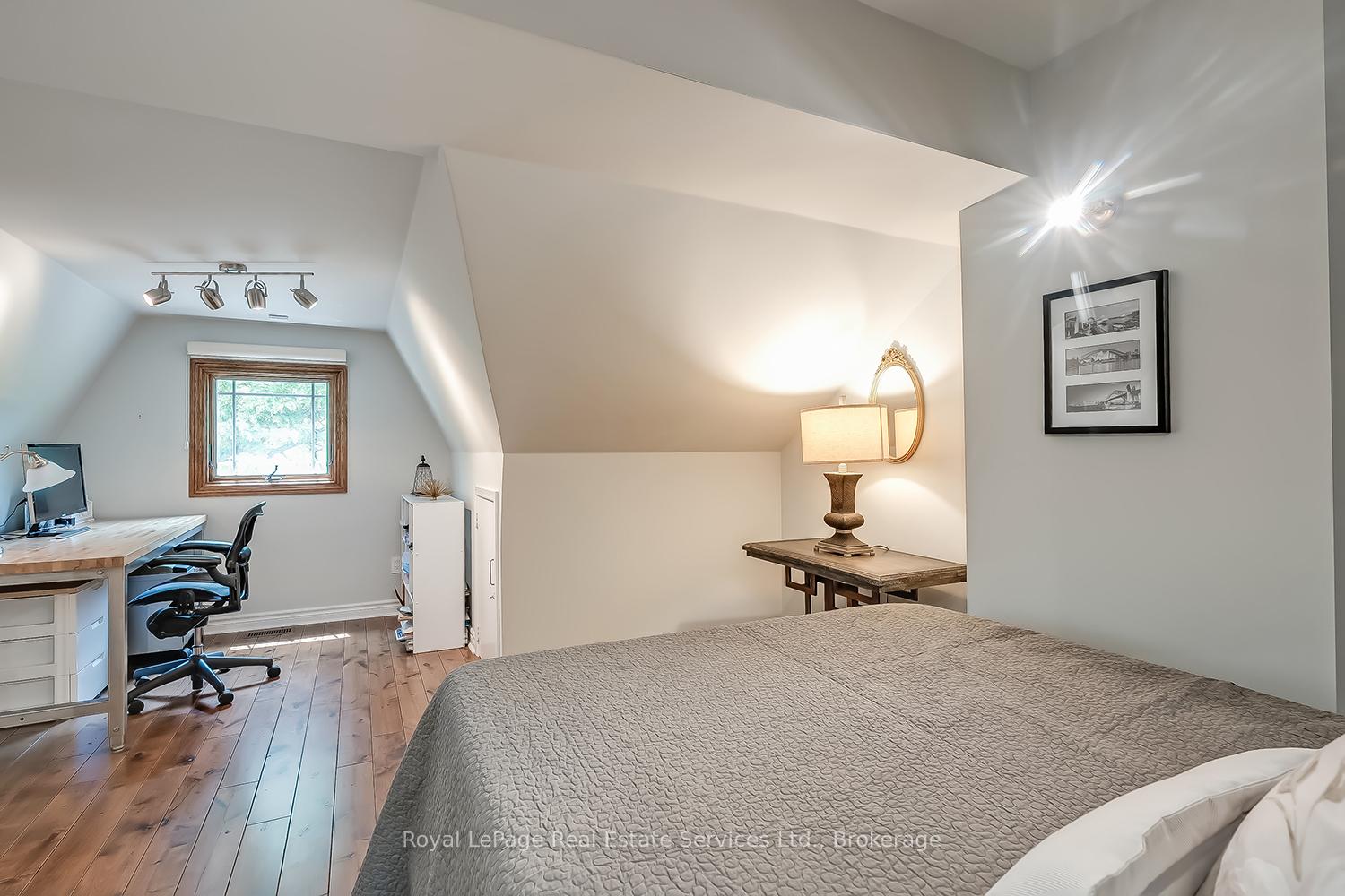 53 Forsythe Street, Oakville