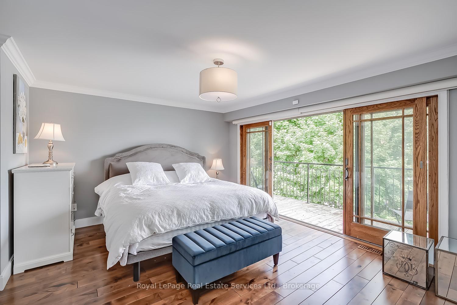 53 Forsythe Street, Oakville