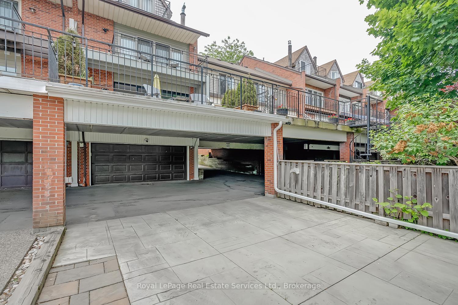 53 Forsythe Street, Oakville