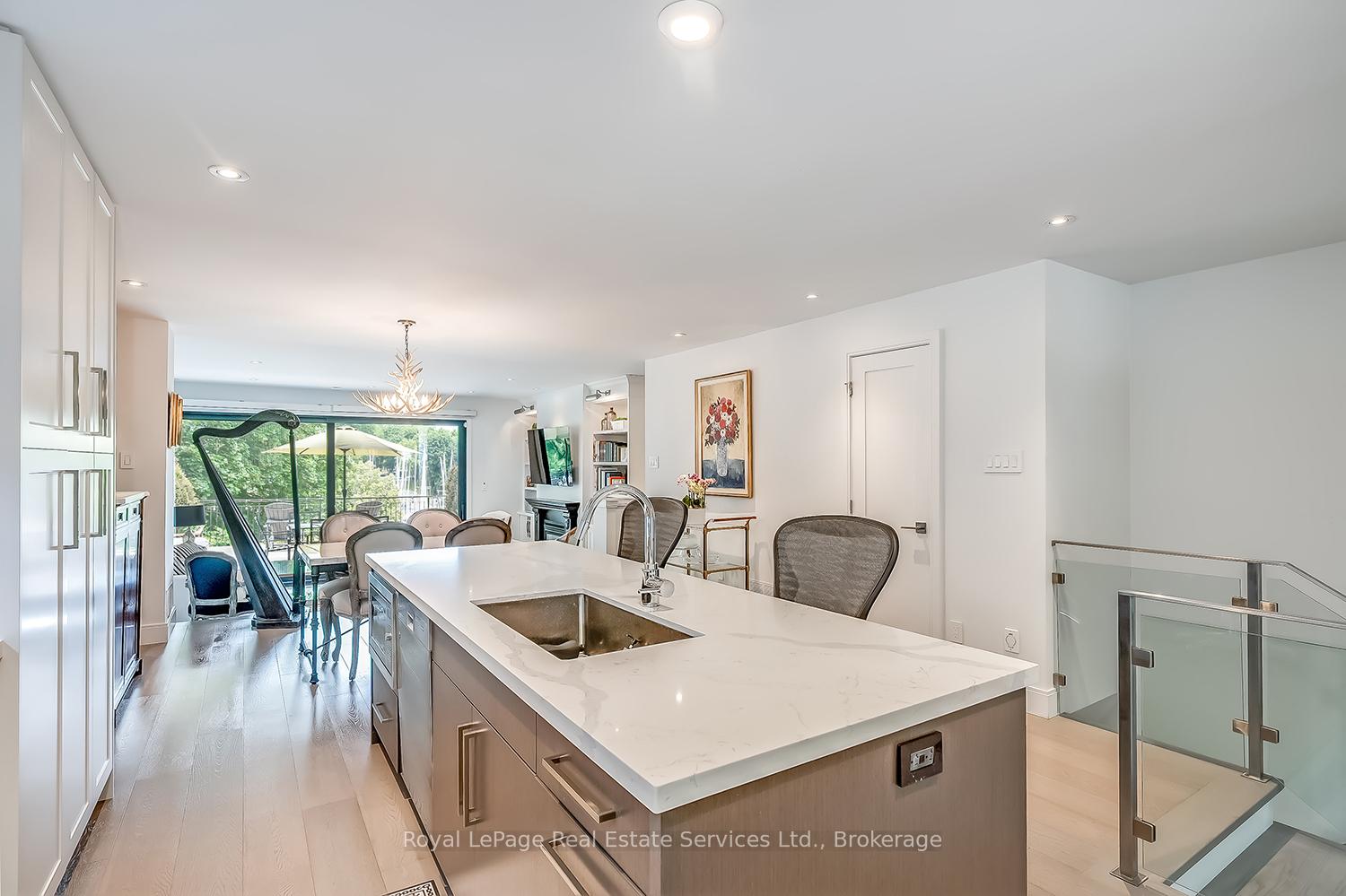 53 Forsythe Street, Oakville