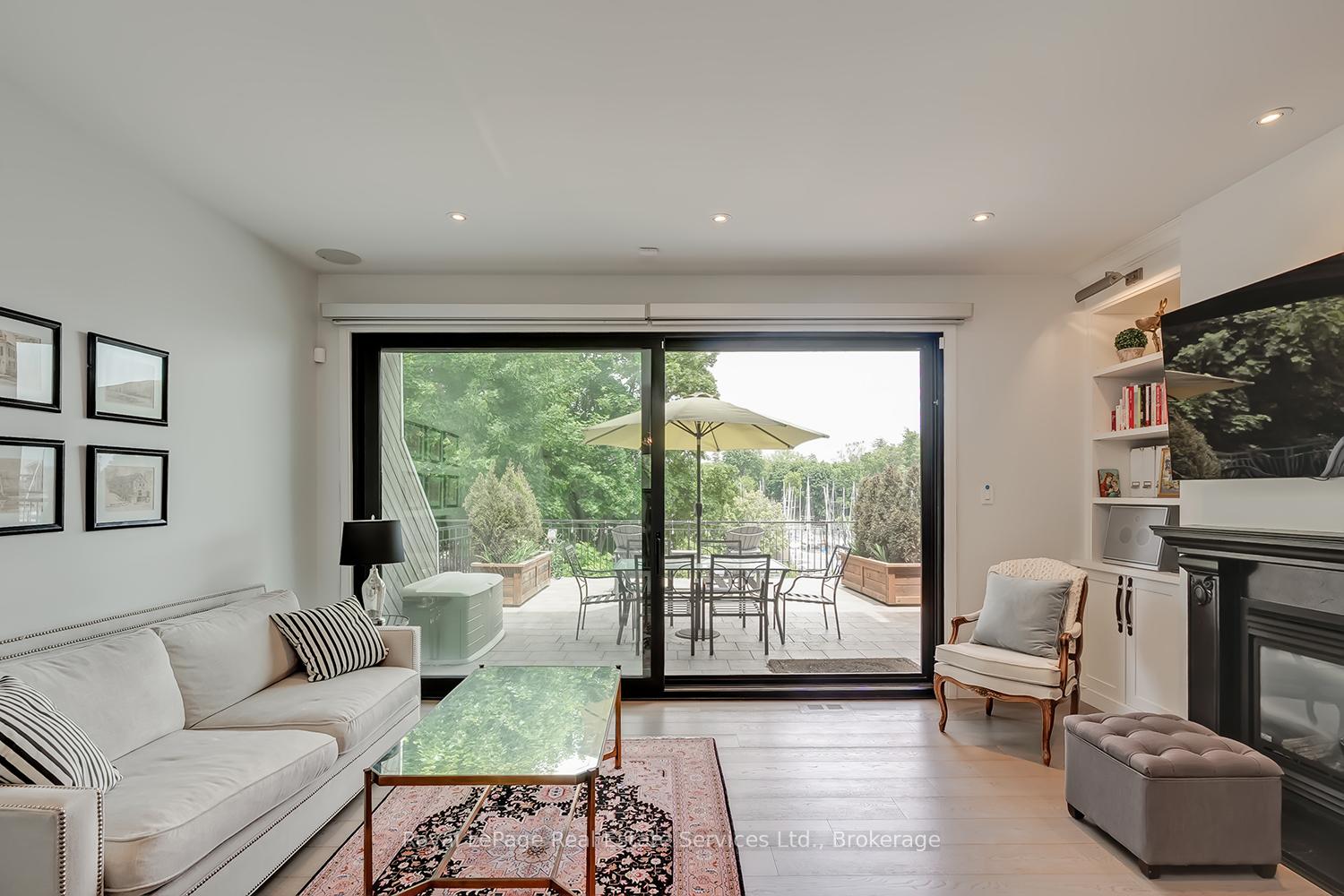 53 Forsythe Street, Oakville