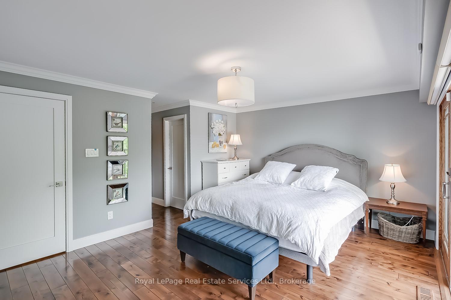 53 Forsythe Street, Oakville