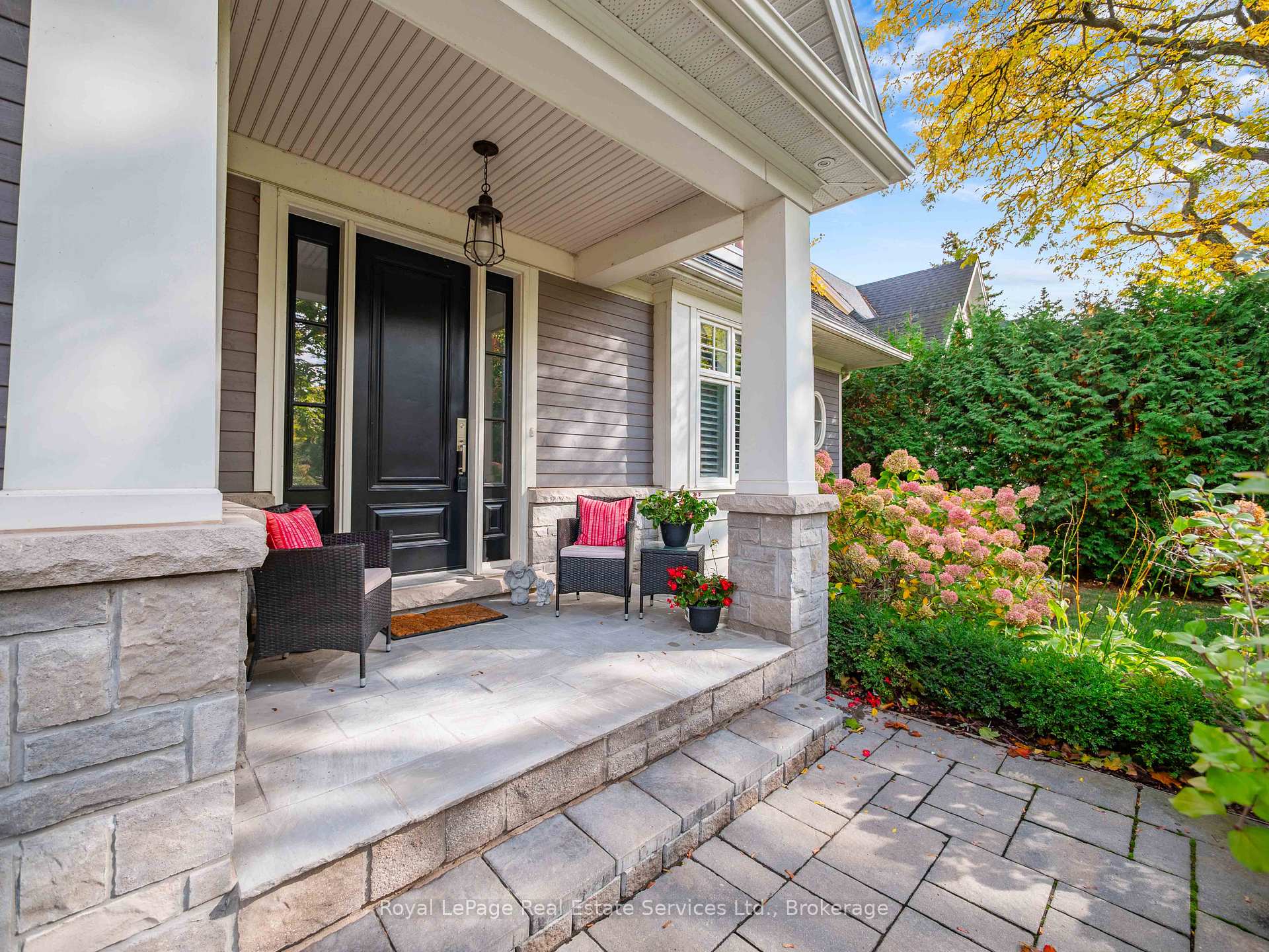 231 Cherryhill Road, Oakville