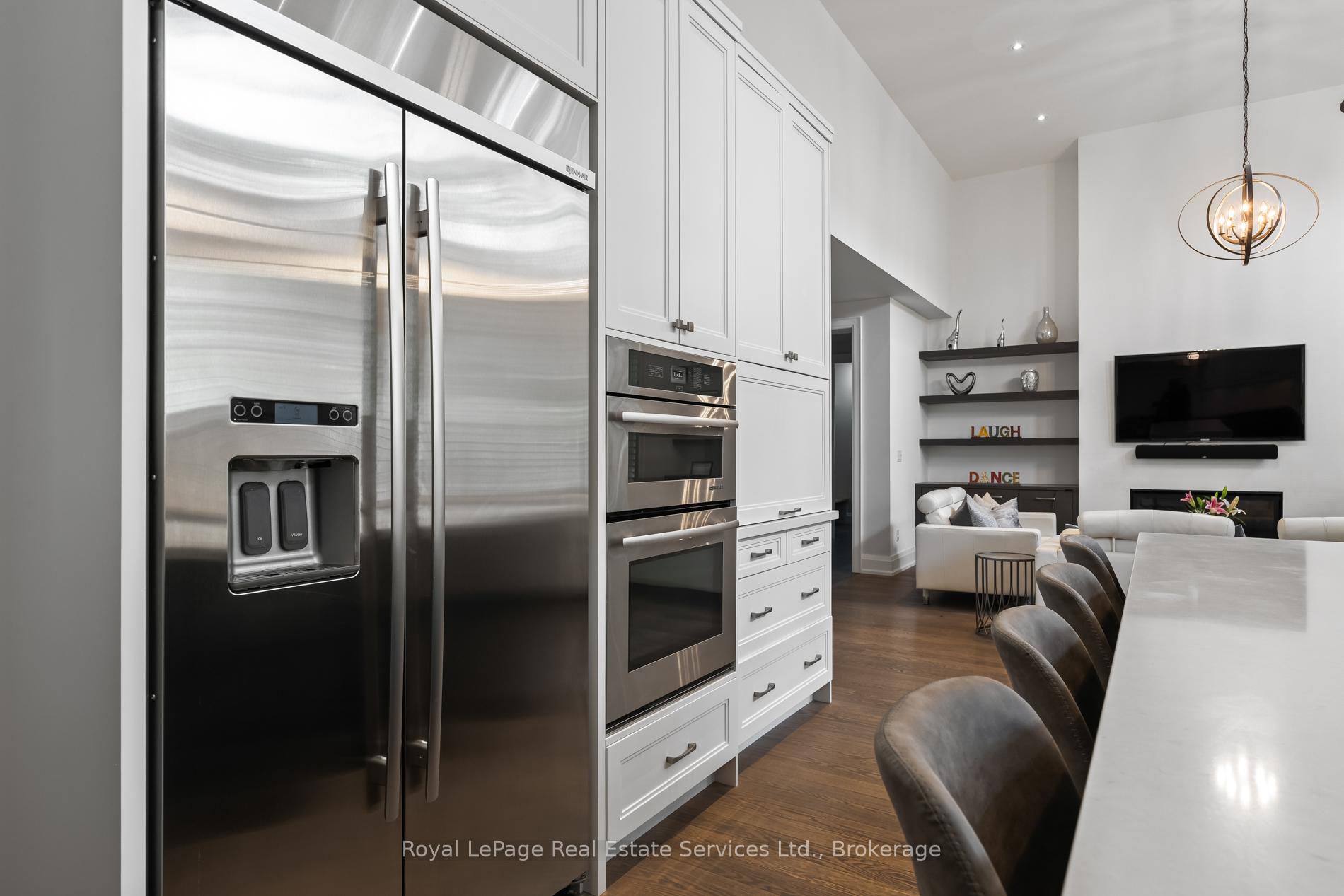 231 Cherryhill Road, Oakville