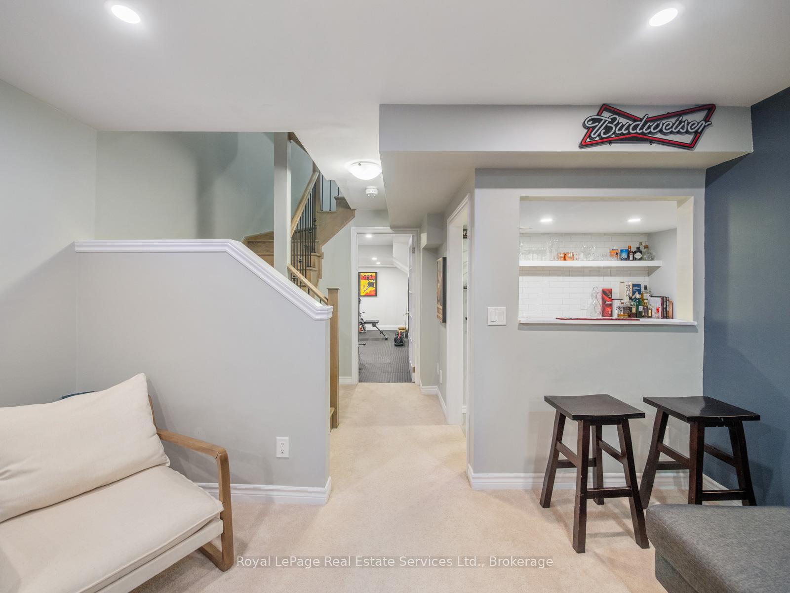 431 Athabasca Common