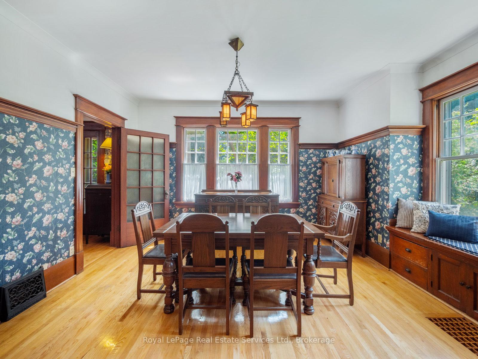 3175 Lakeshore Road W