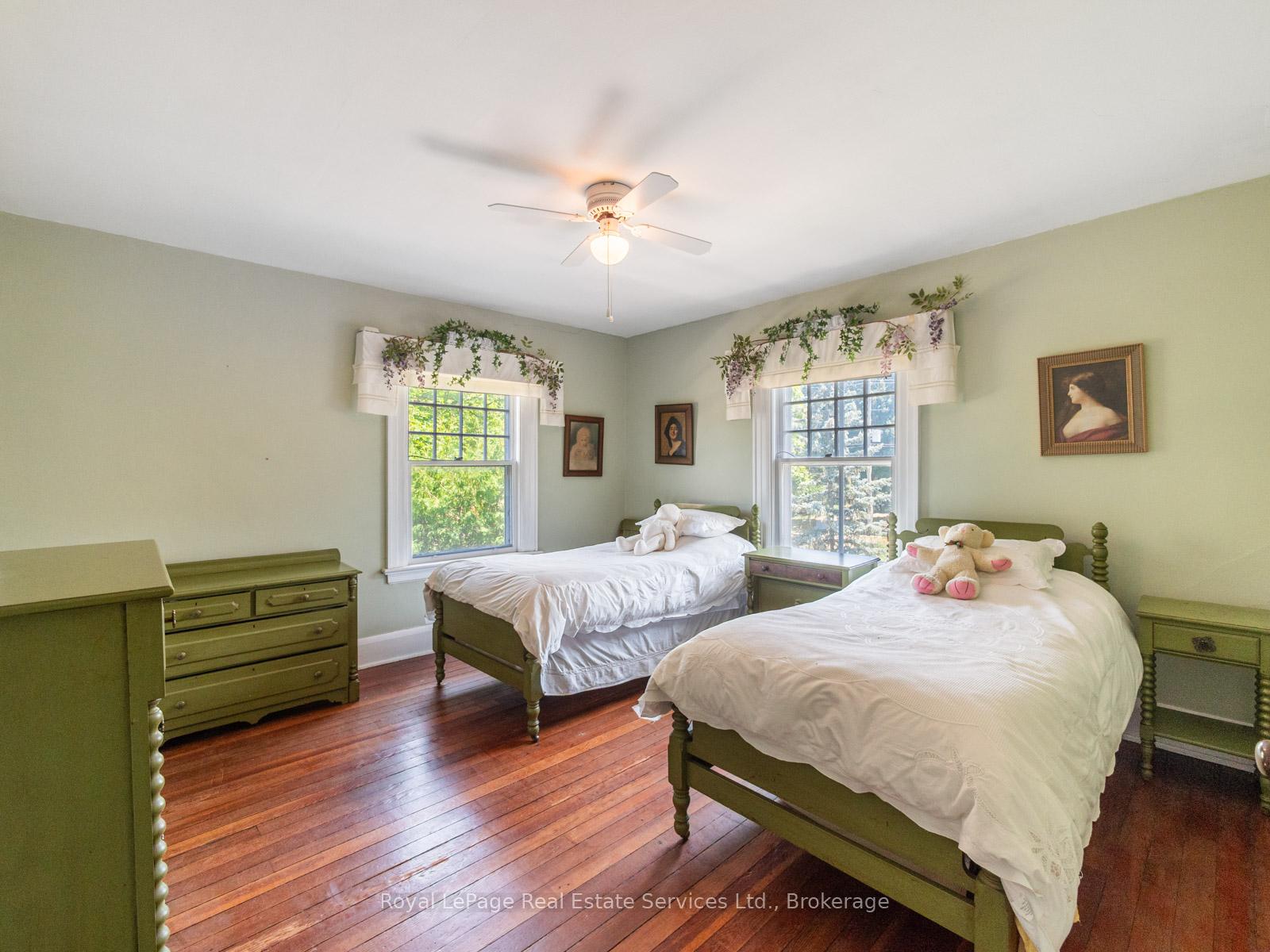 3175 Lakeshore Road W