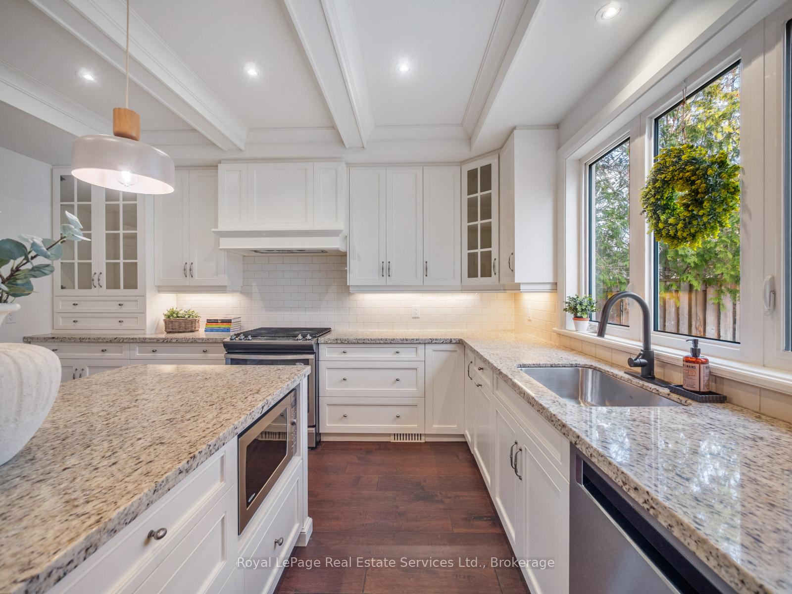 437 Inglehart Street N