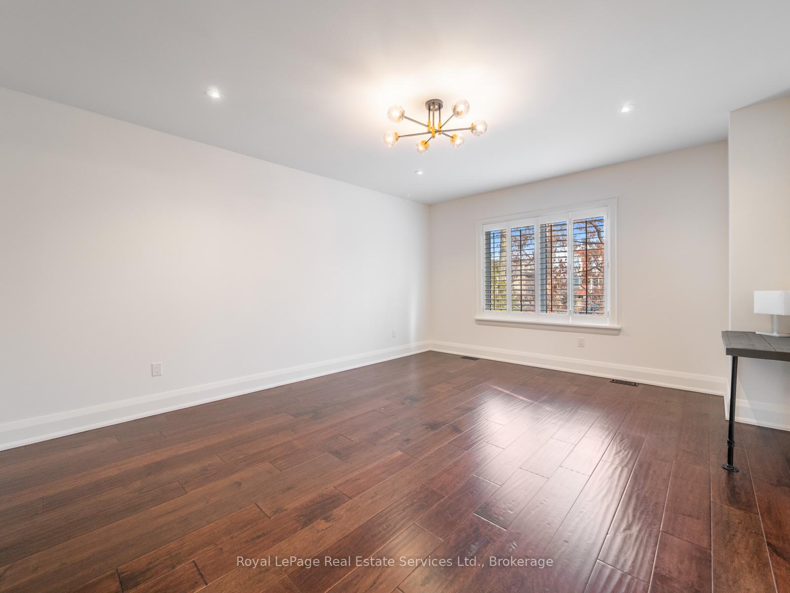 437 Inglehart Street N