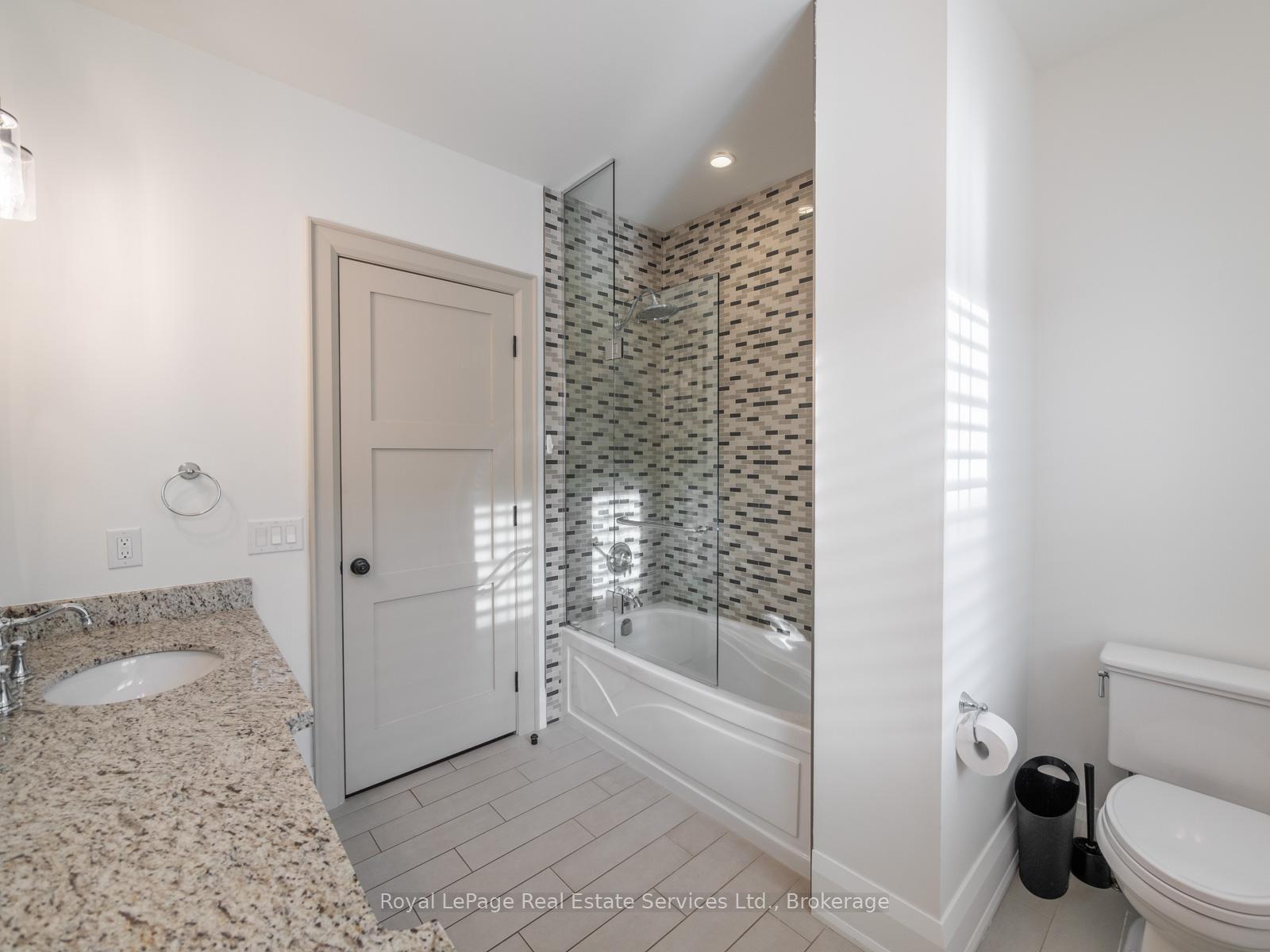 437 Inglehart Street N