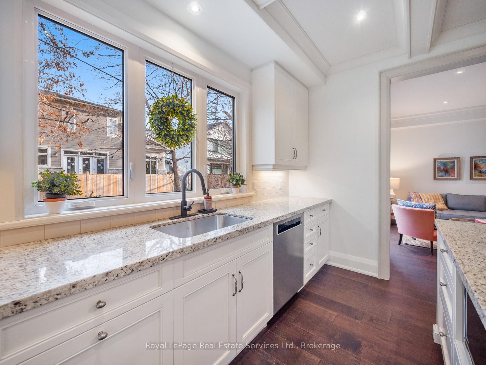 437 Inglehart Street N