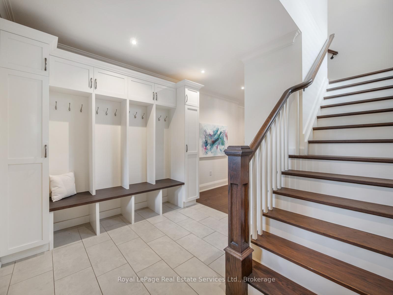 437 Inglehart Street N