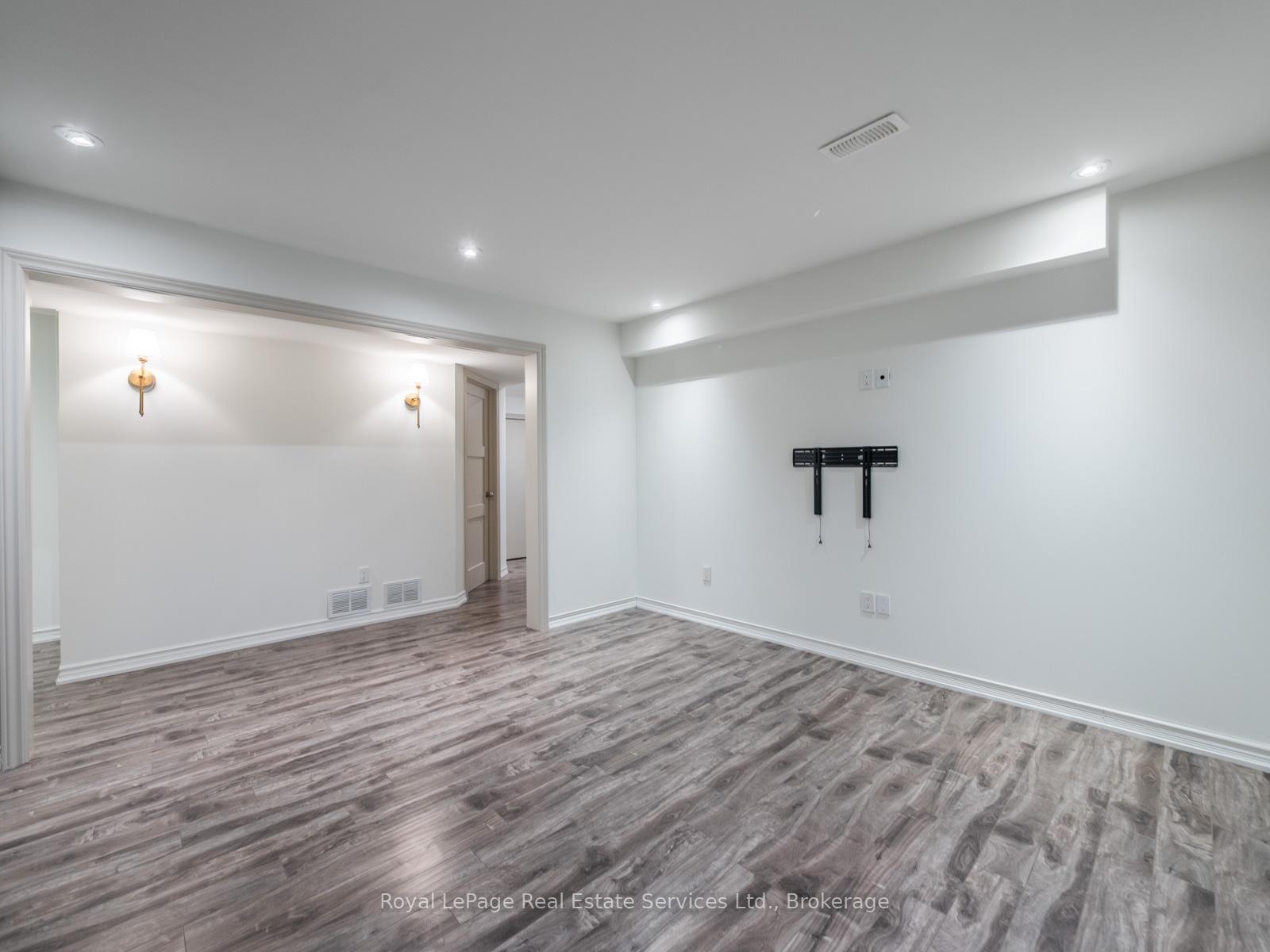 437 Inglehart Street N