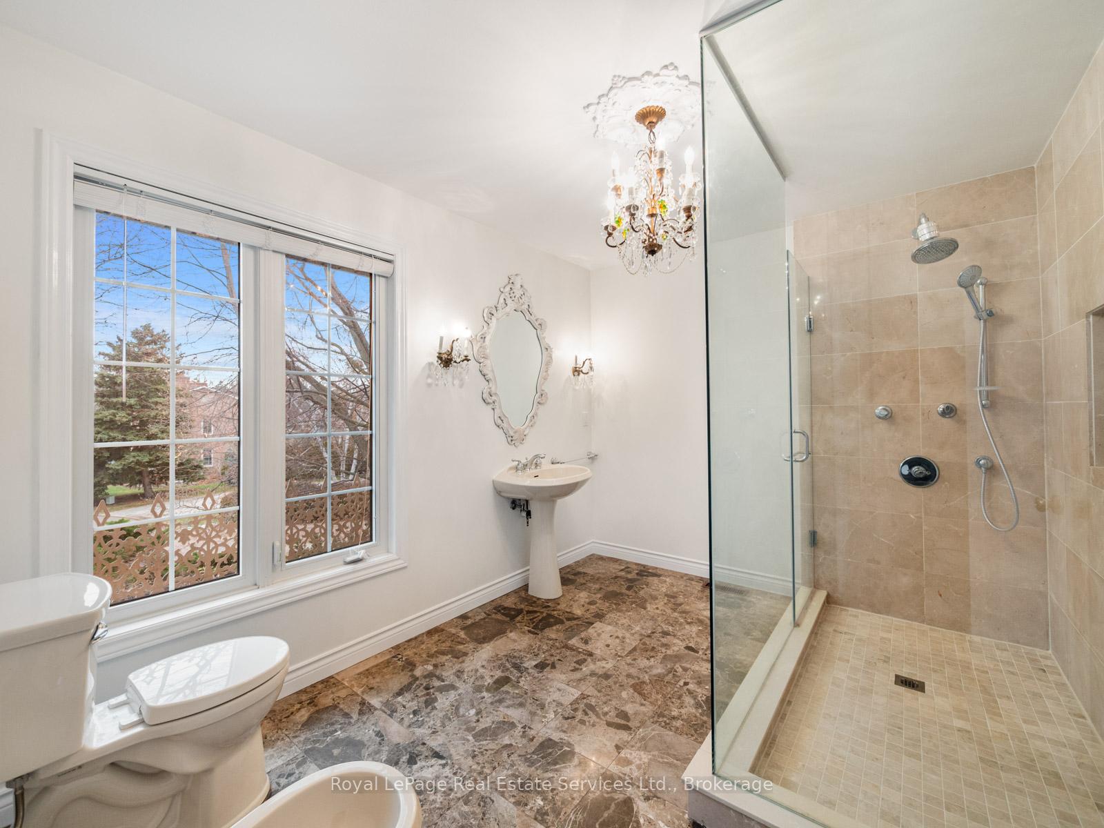 3286 Shelburne Place