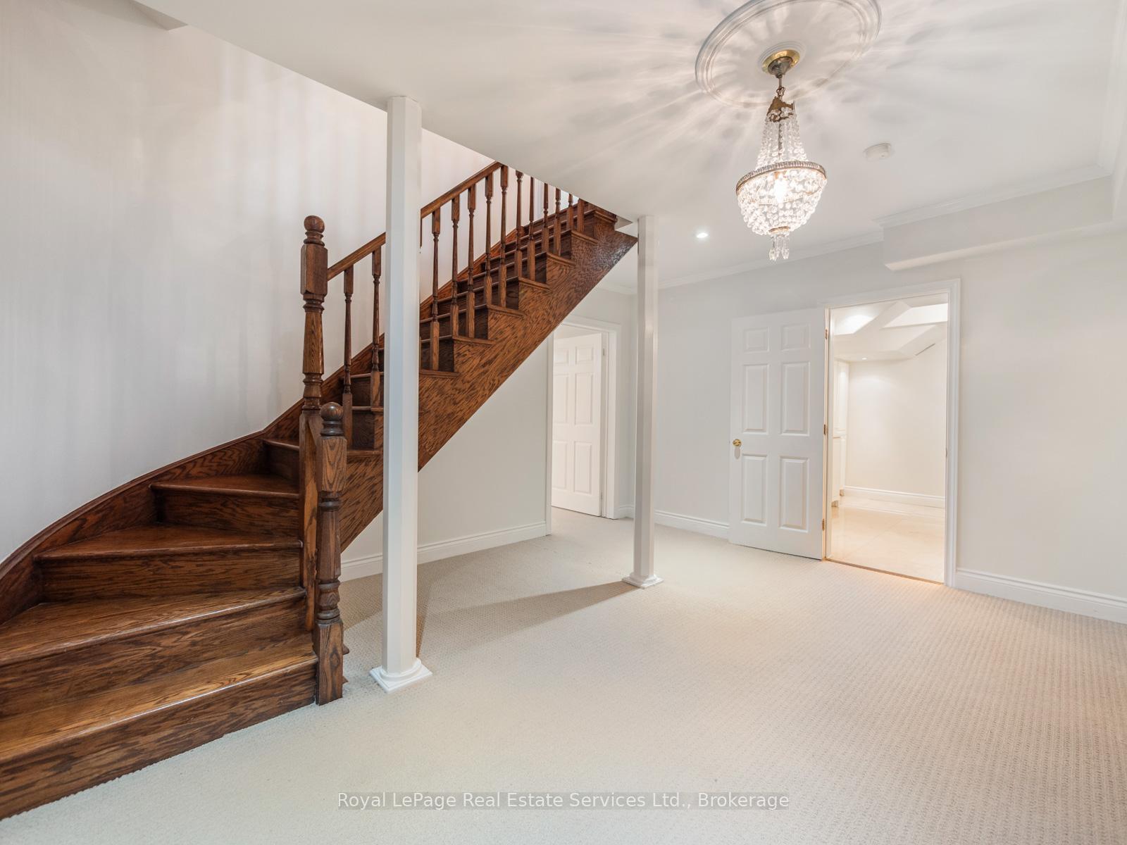 3286 Shelburne Place