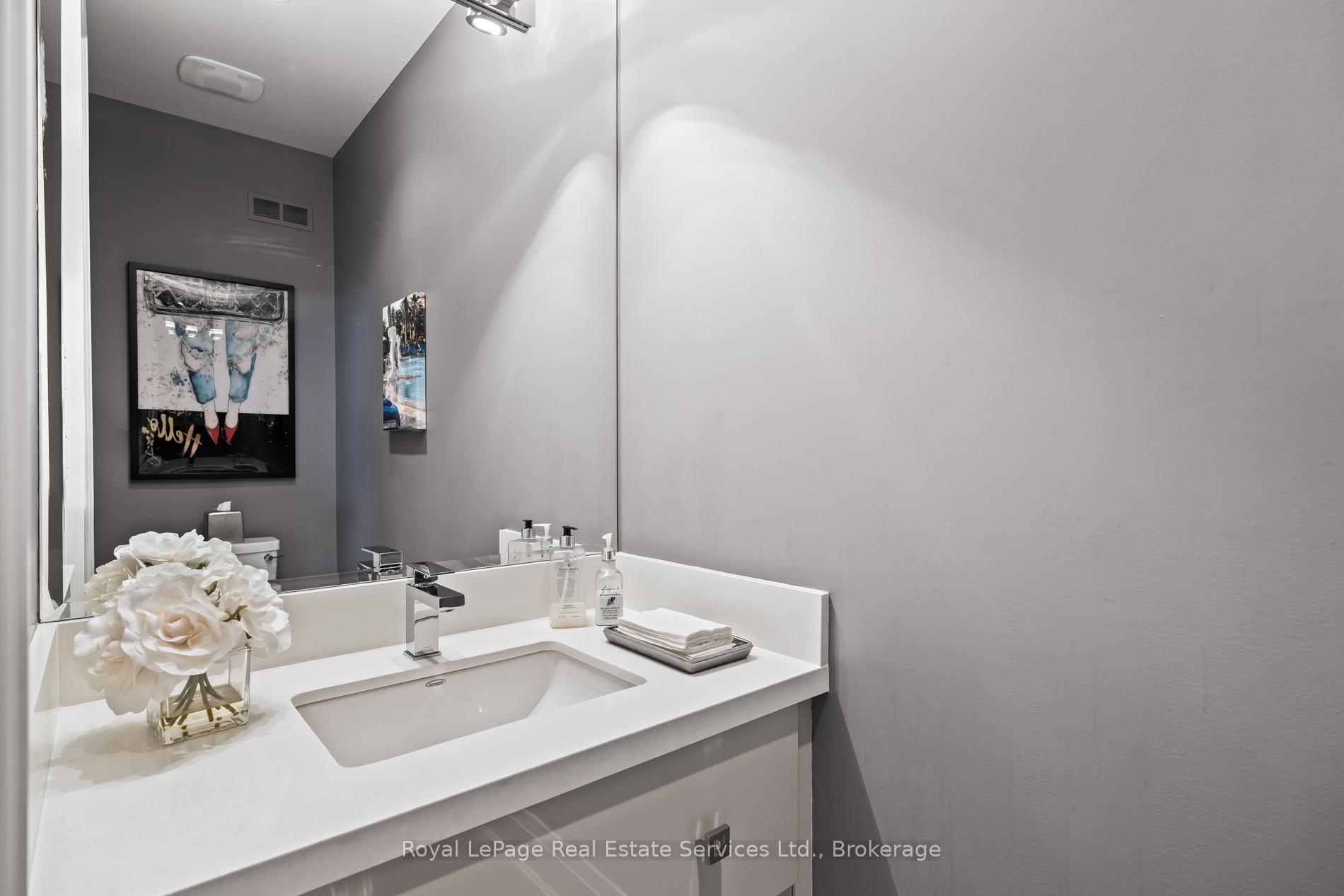 231 Cherryhill Road, Oakville, ON L6L 3E3, Oakville ON, L6L 3E3