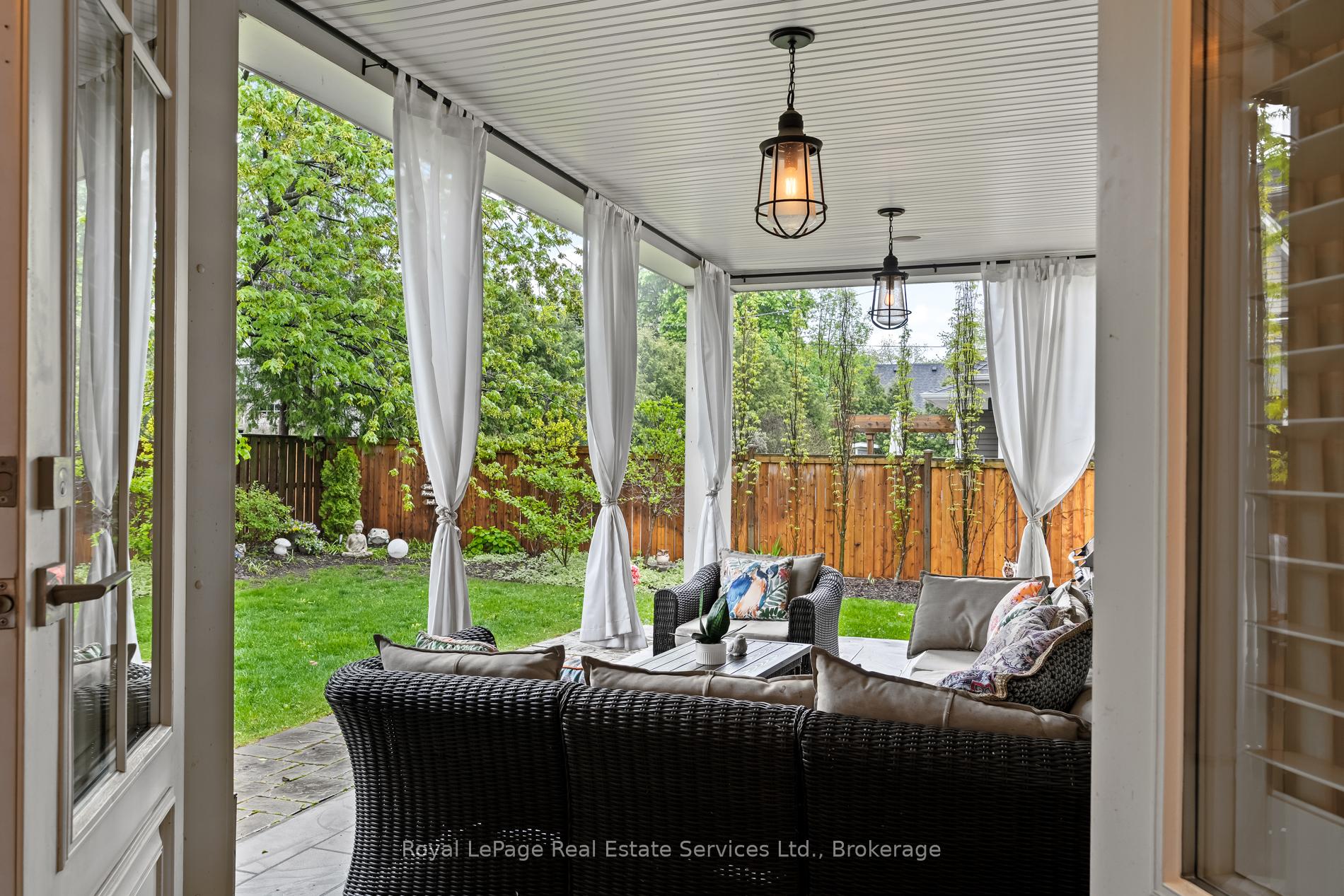 231 Cherryhill Road, Oakville, ON L6L 3E3, Oakville ON, L6L 3E3