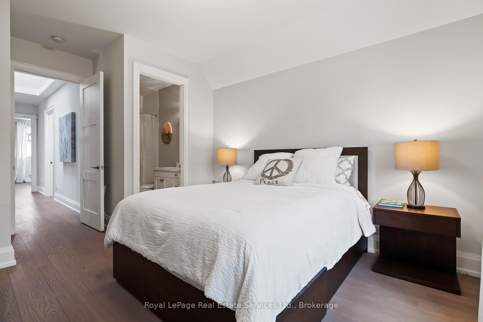 231 Cherryhill Road, Oakville, ON L6L 3E3, Oakville ON, L6L 3E3