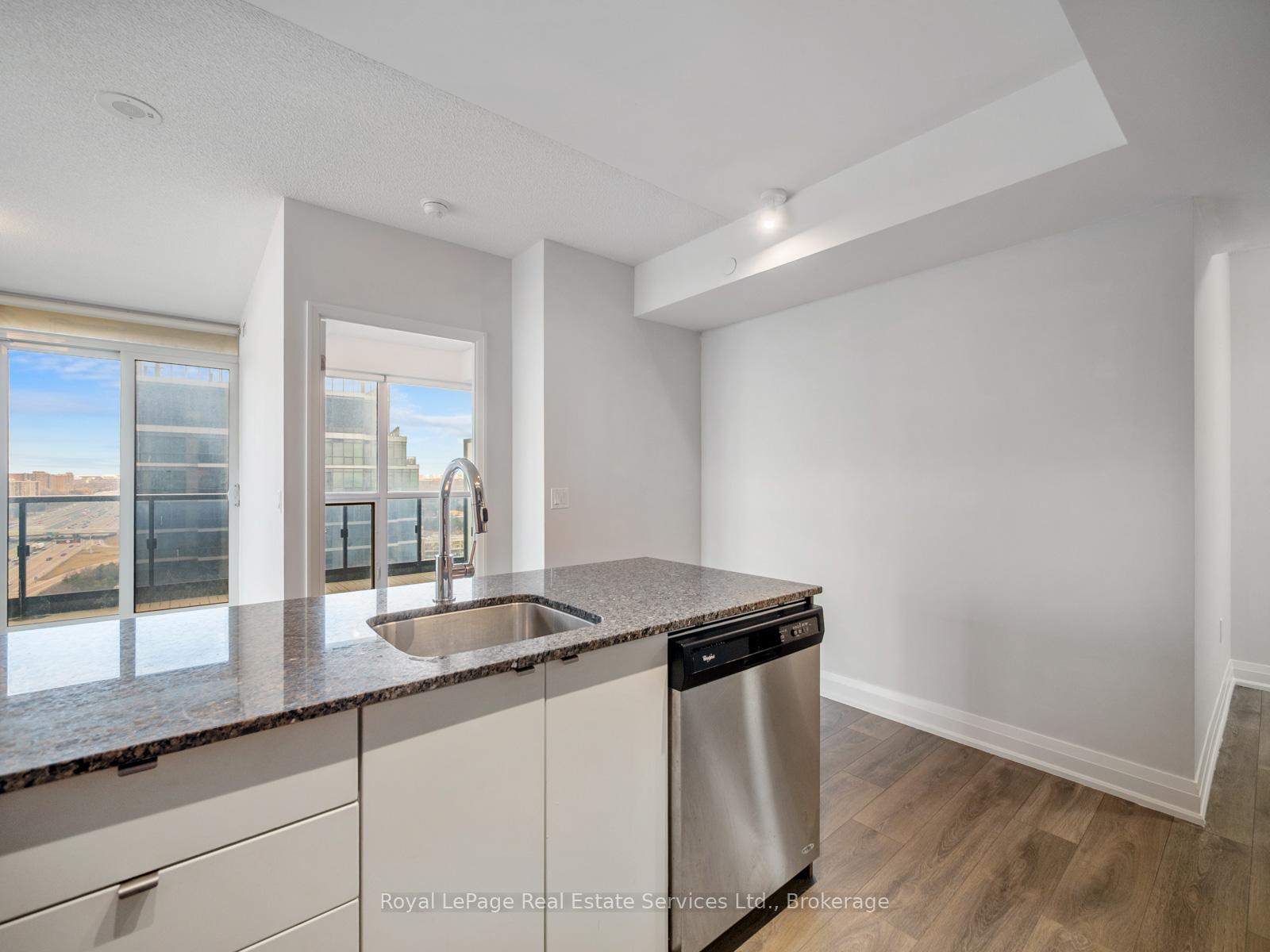 9 Valhalla Inn Road 2107, Toronto W08, ON M9B 1B2