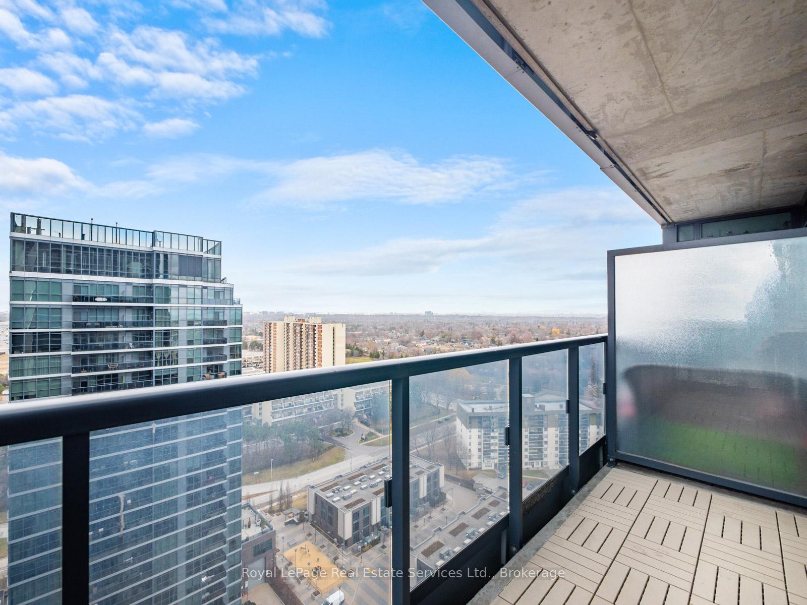 9 Valhalla Inn Road 2107, Toronto W08, ON M9B 1B2