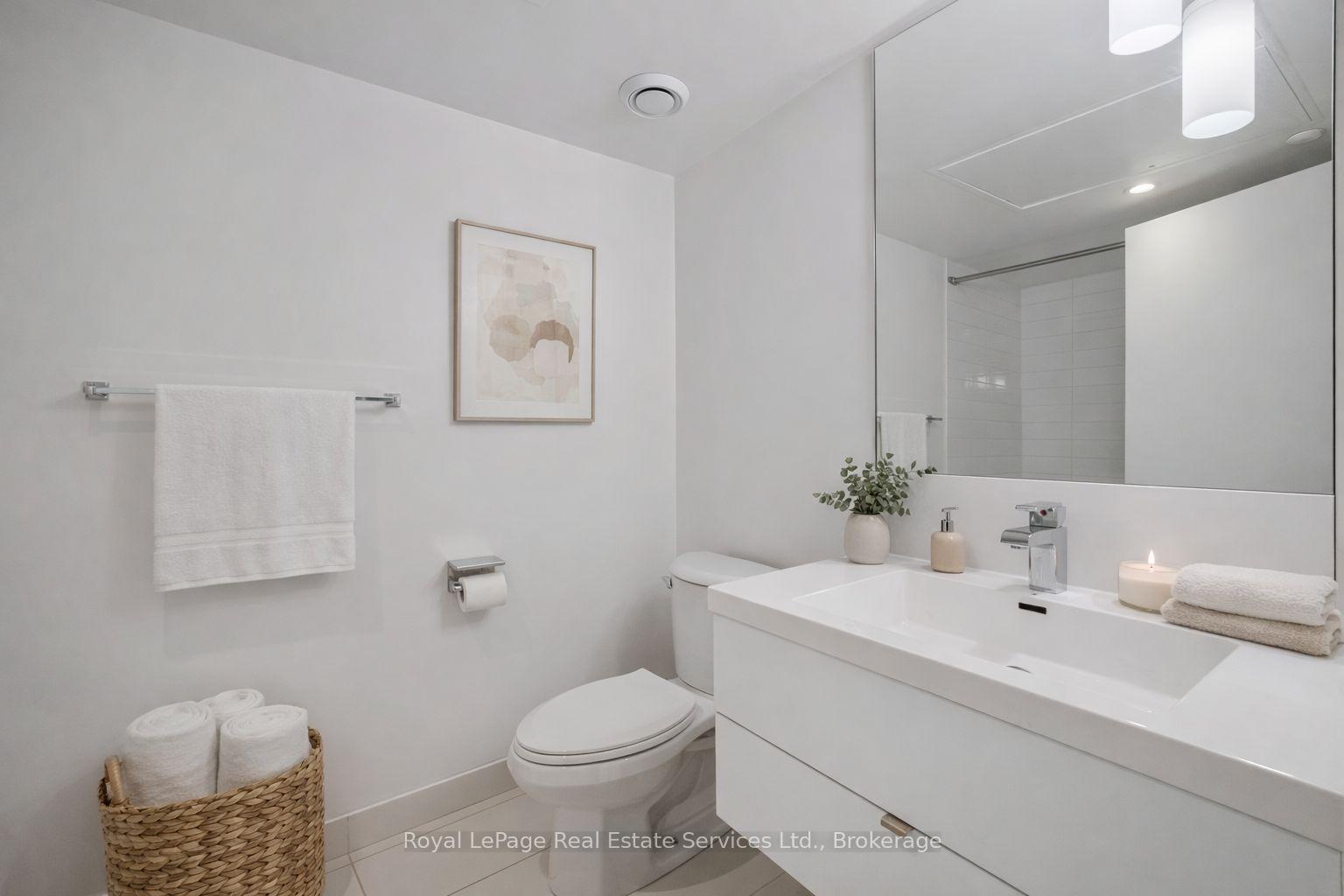 9 Valhalla Inn Road 2107, Toronto W08, ON M9B 1B2