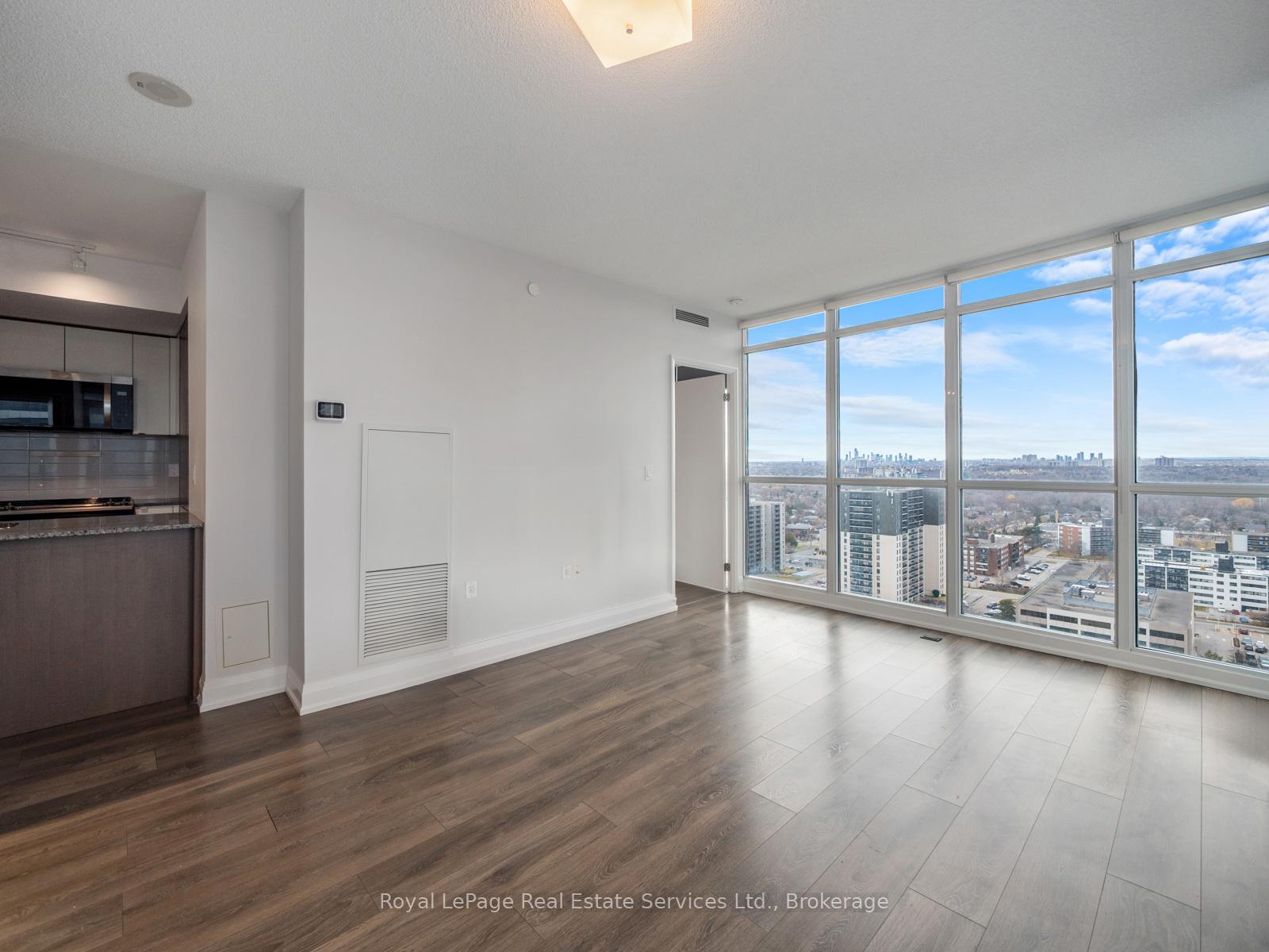 9 Valhalla Inn Road 2107, Toronto W08, ON M9B 1B2