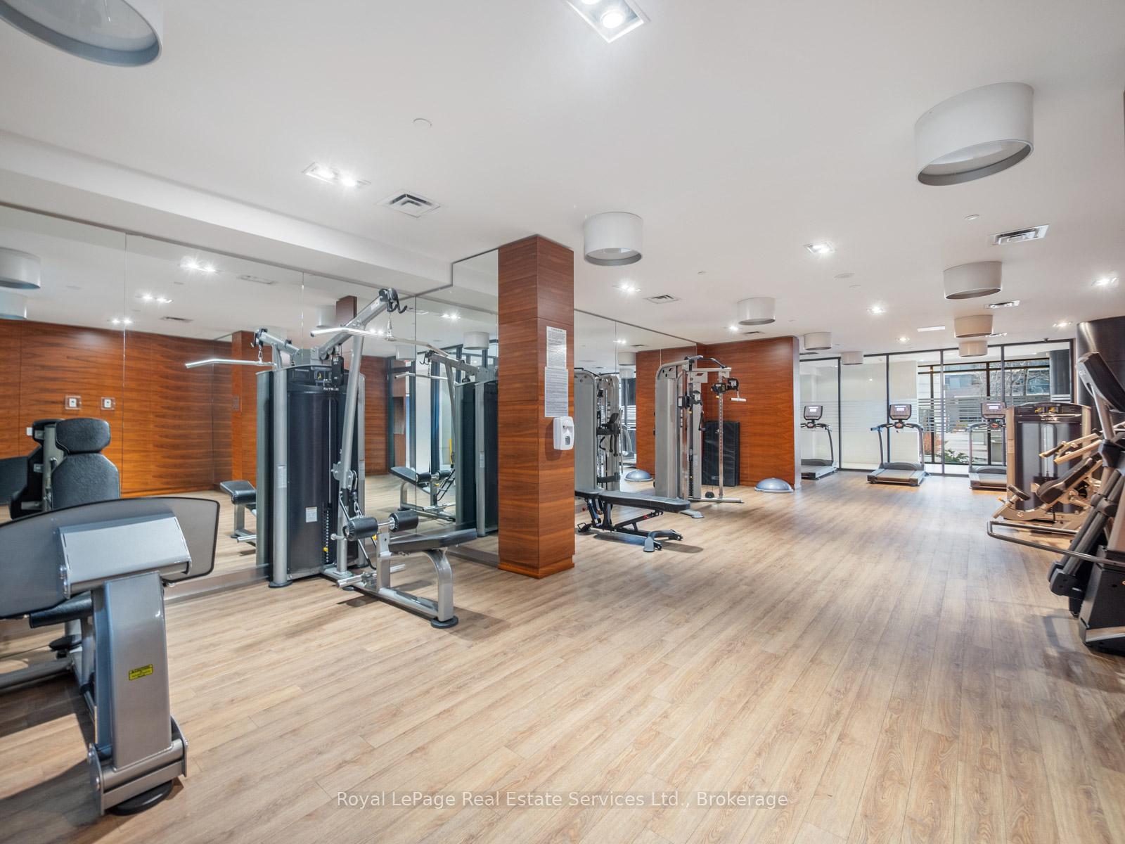 9 Valhalla Inn Road 2107, Toronto W08, ON M9B 1B2