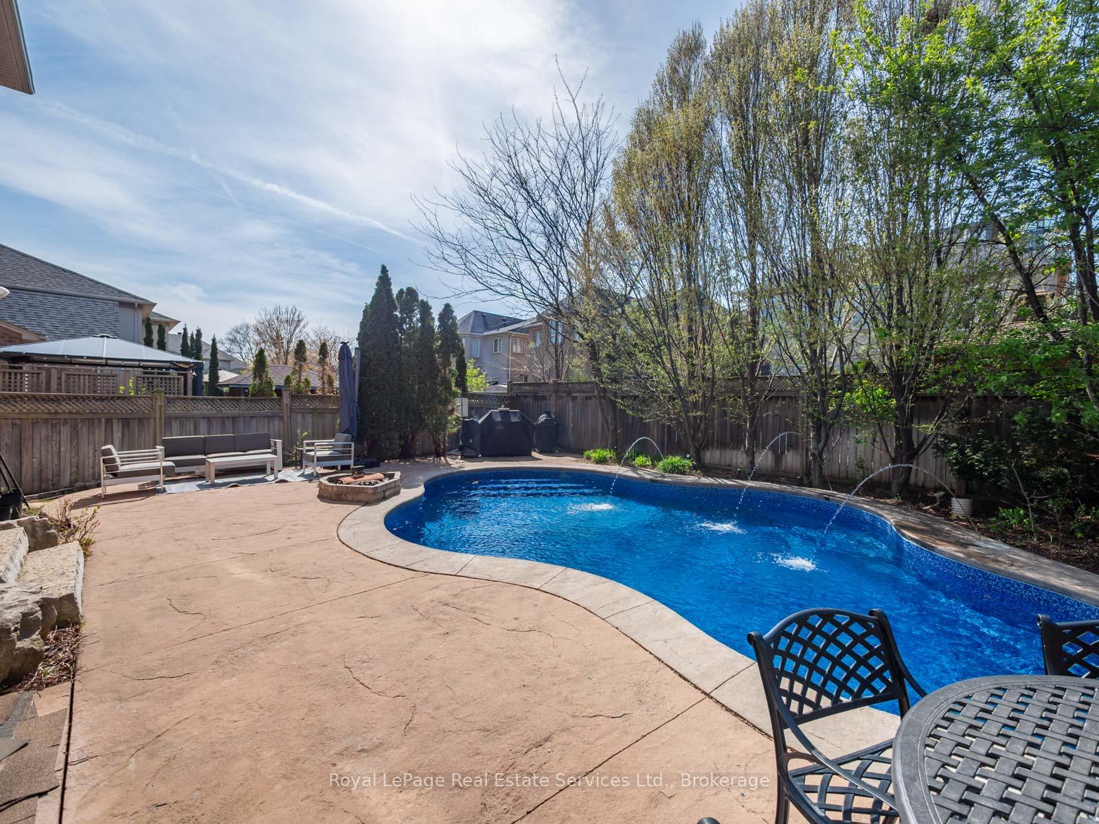 1468 Ferncrest Road