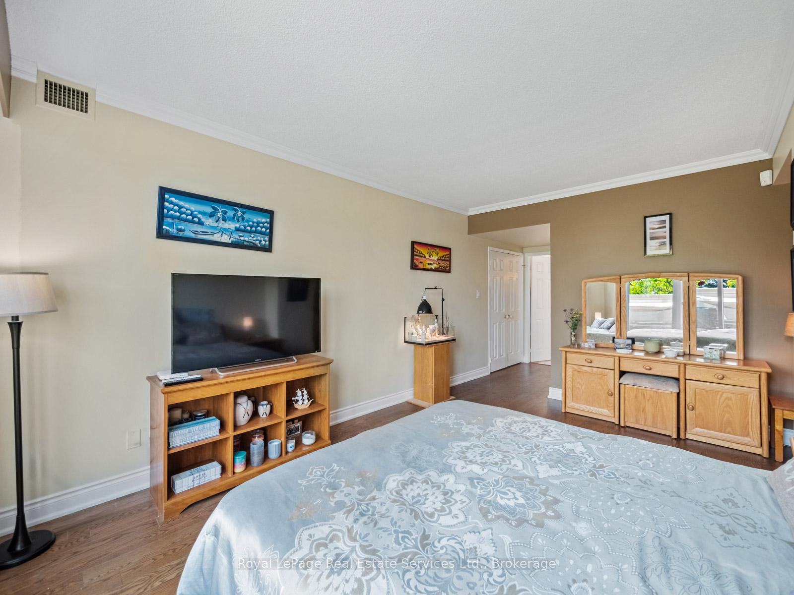 415 Locust Street 310