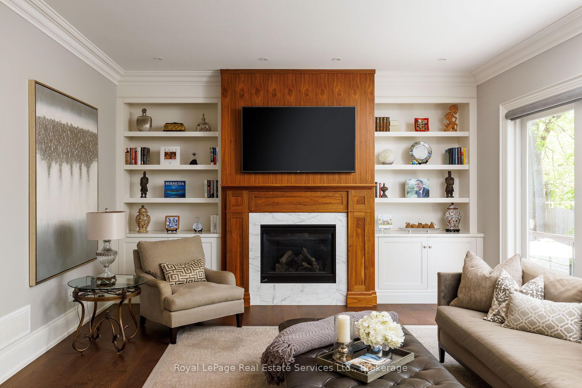 456 Lakeshore Road W 5