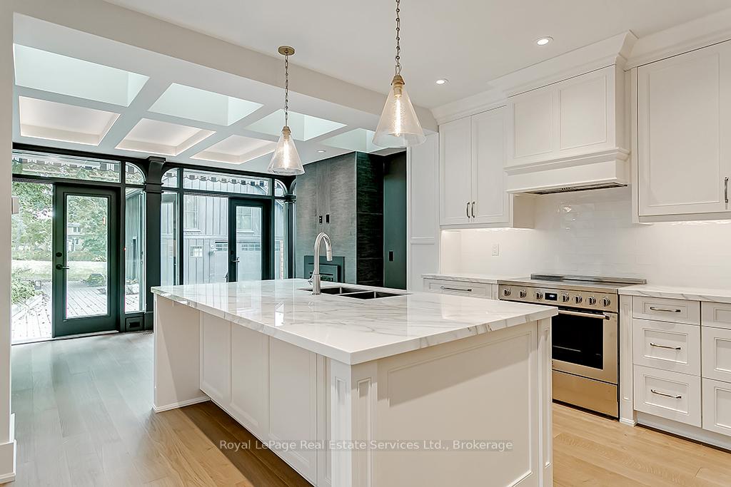 349 Trafalgar Road