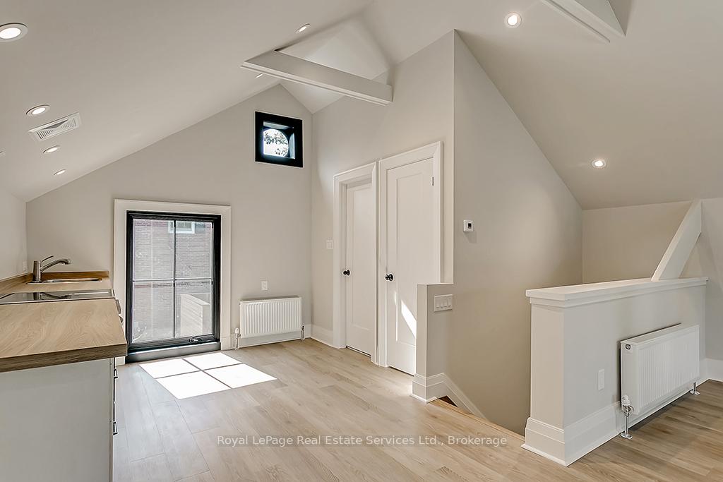 349 Trafalgar Road