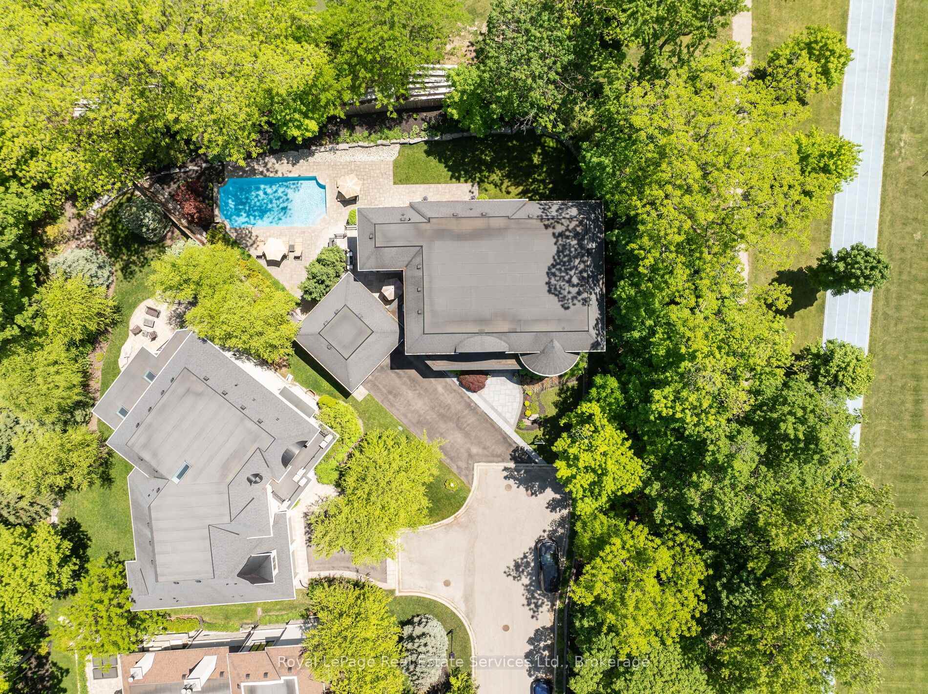 456 Lakeshore Road W